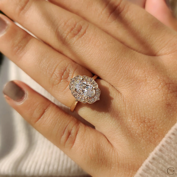 1.0 CT Oval Vintage Halo Style Lab Grown Diamond Engagement Ring - 000010