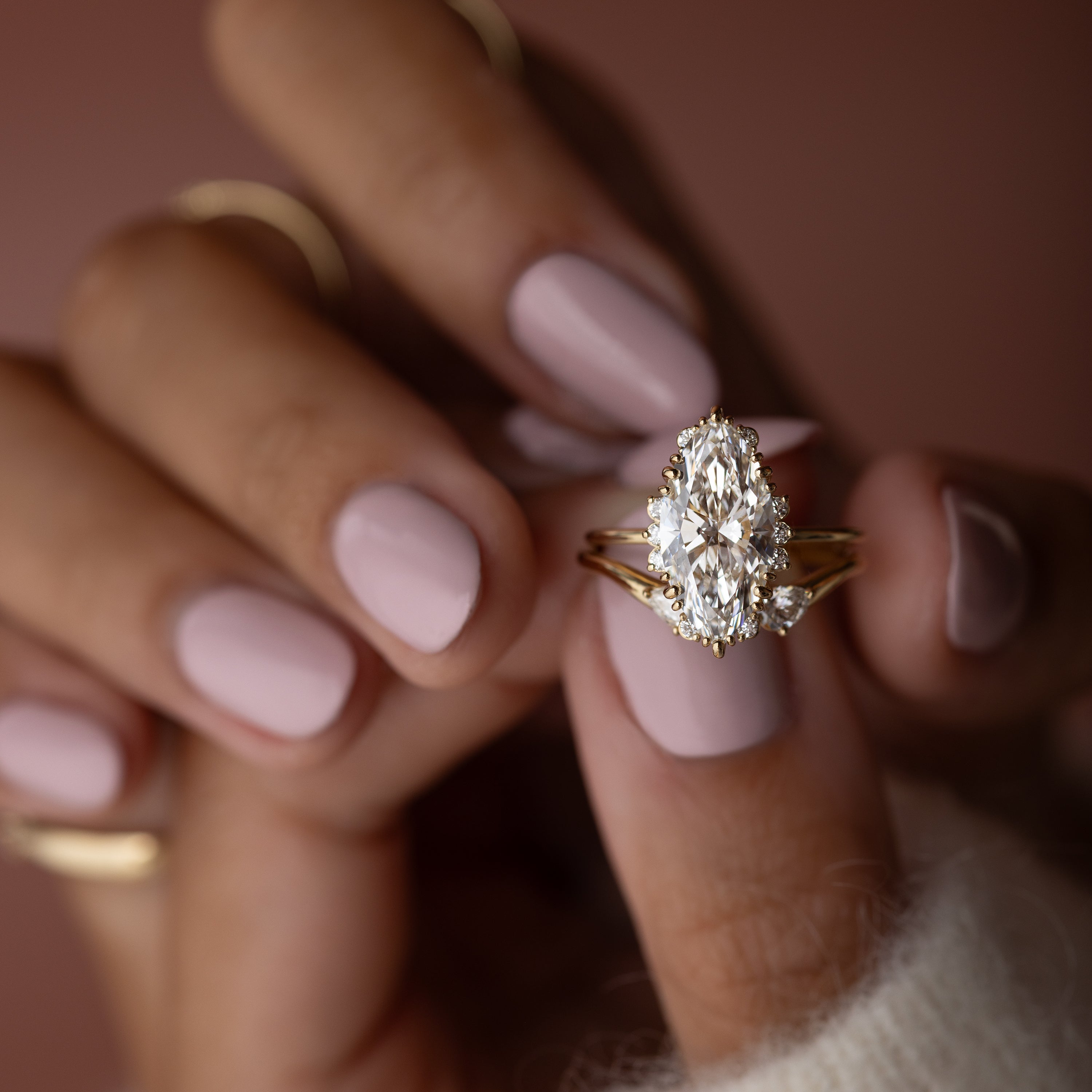 Solitaire-Oval Lab Grown Diamond Engagement Ring
