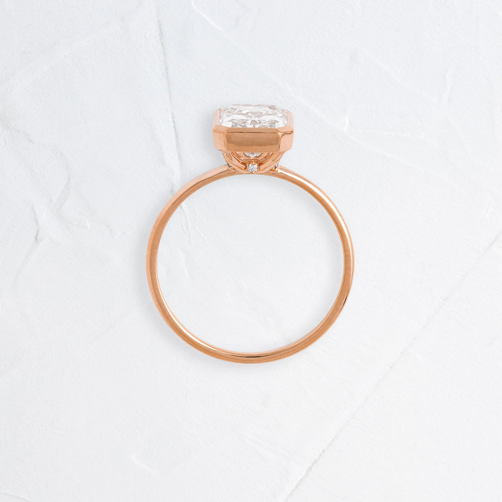 Solitaire-Oval Lab Grown Diamond Engagement Ring