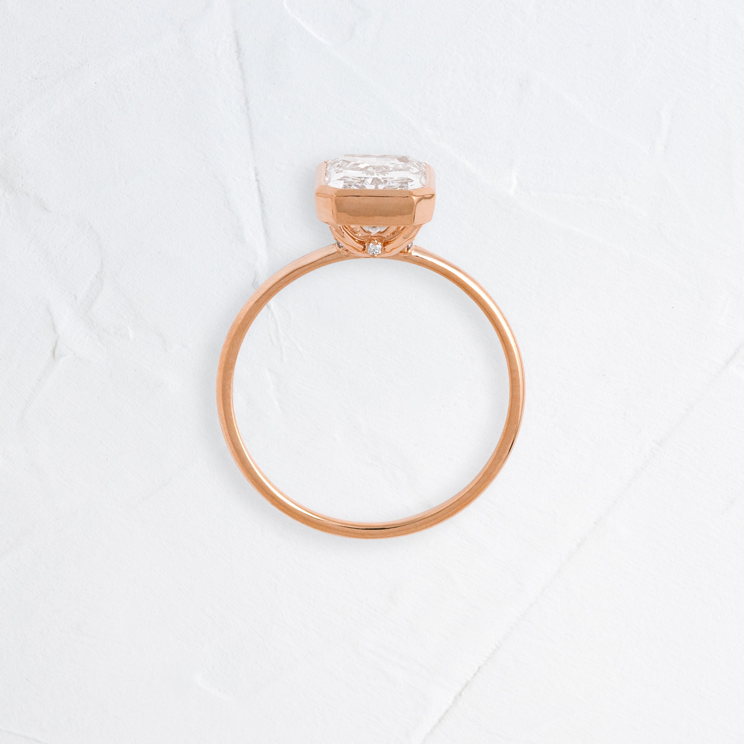 Solitaire-Oval Lab Grown Diamond Engagement Ring