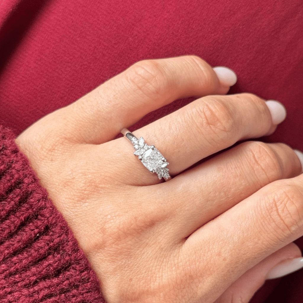 Solitaire-Oval Lab Grown Diamond Engagement Ring