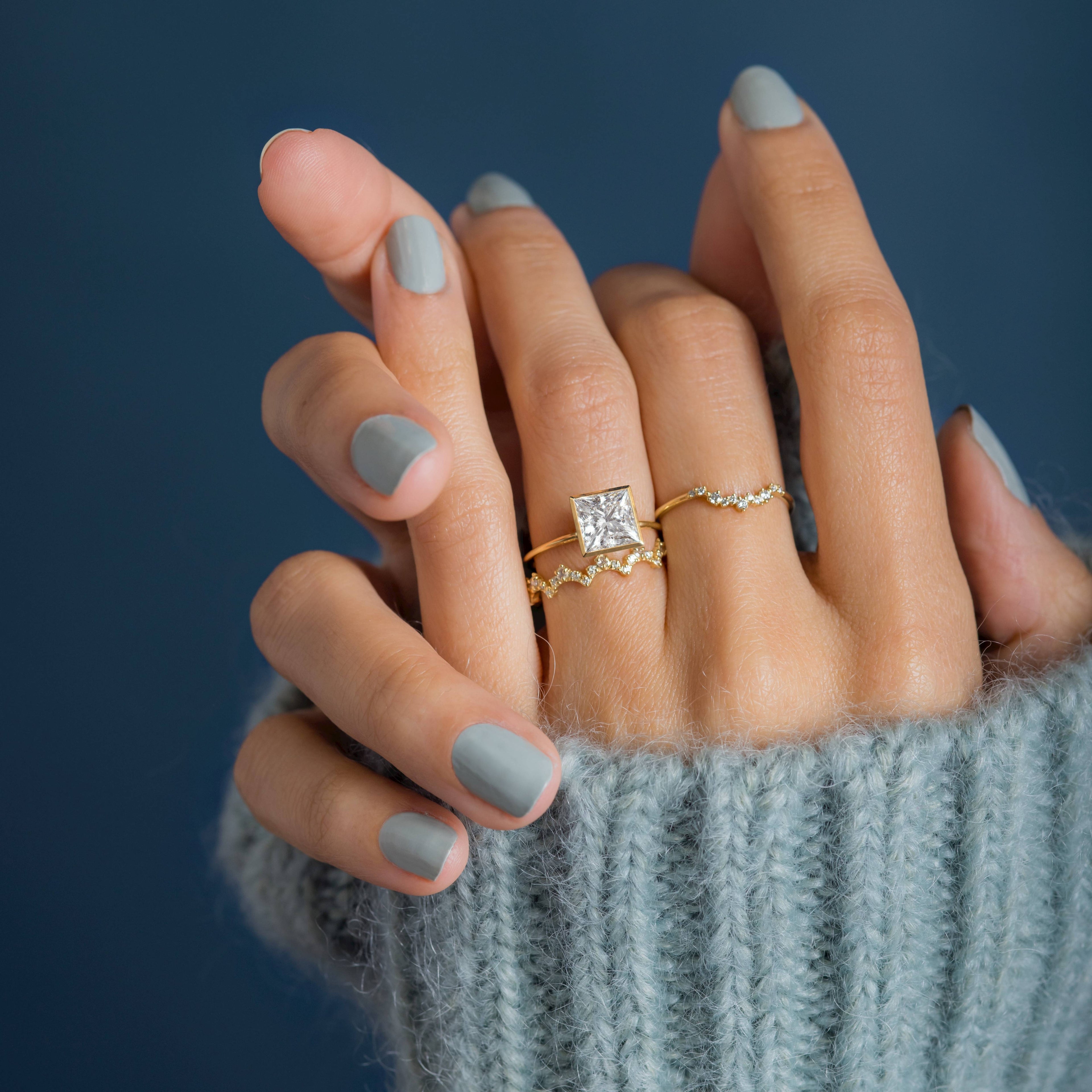 Solitaire-Oval Lab Grown Diamond Engagement Ring