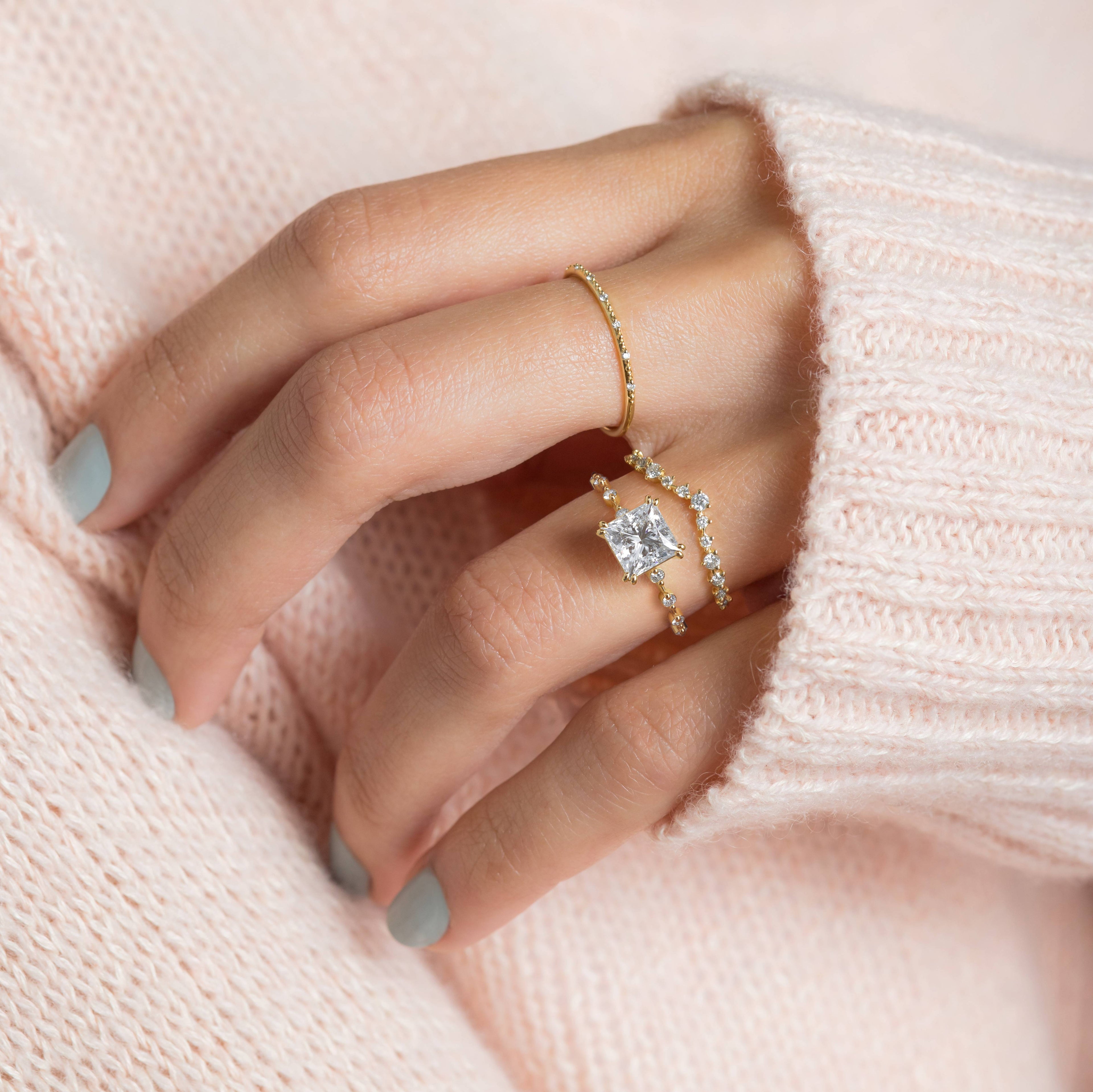 Solitaire-Oval Lab Grown Diamond Engagement Ring