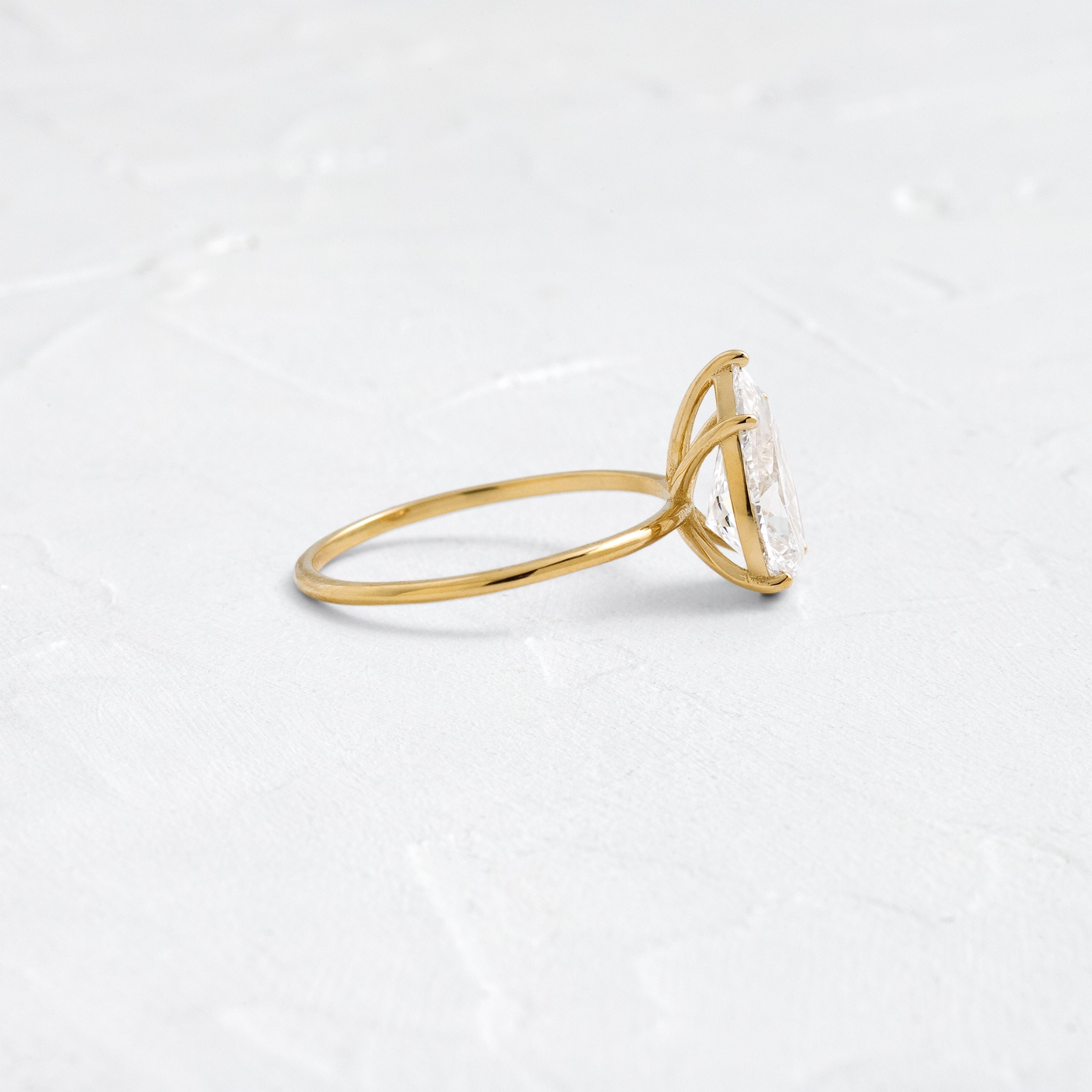 Solitaire-Oval Lab Grown Diamond Engagement Ring