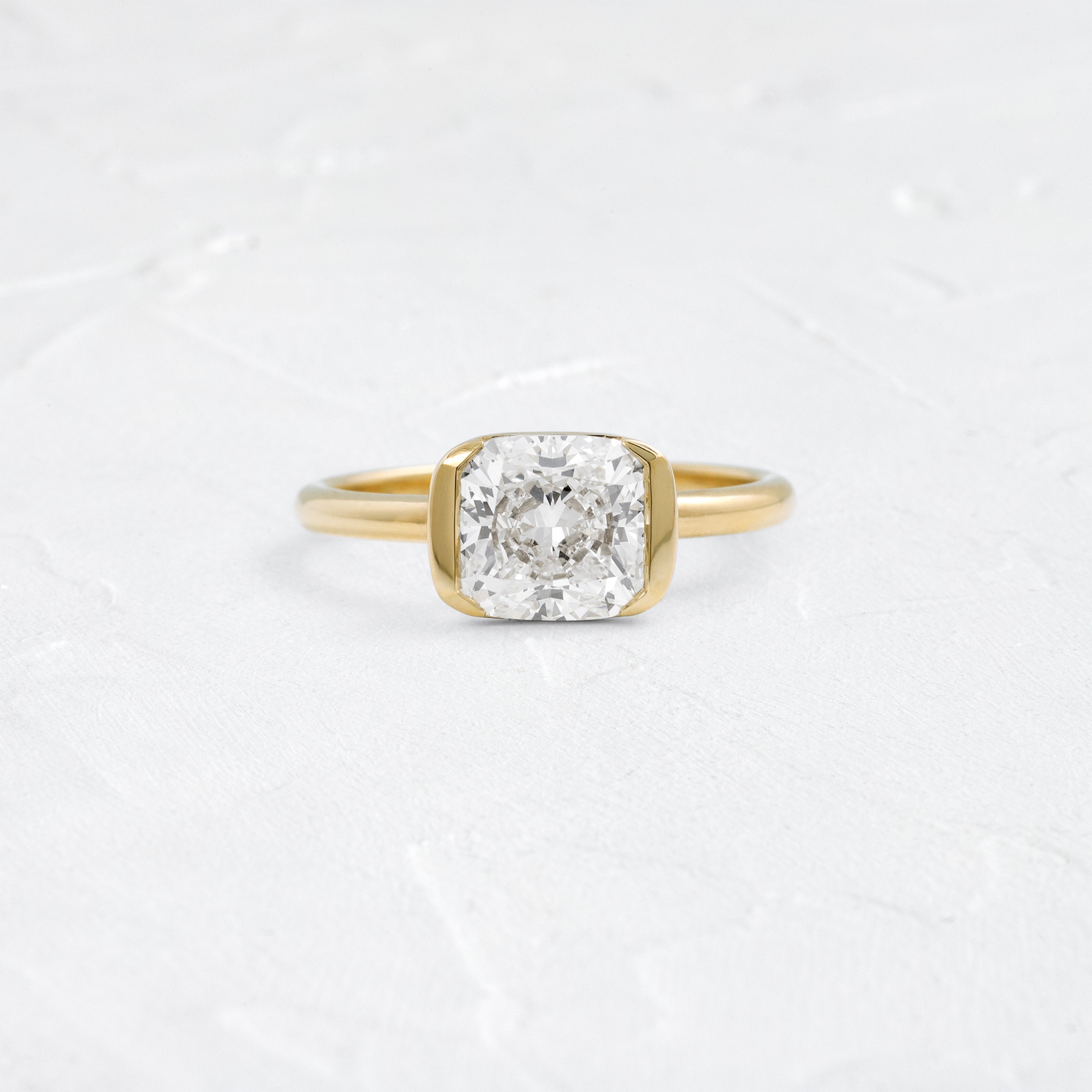 Solitaire-Oval Lab Grown Diamond Engagement Ring