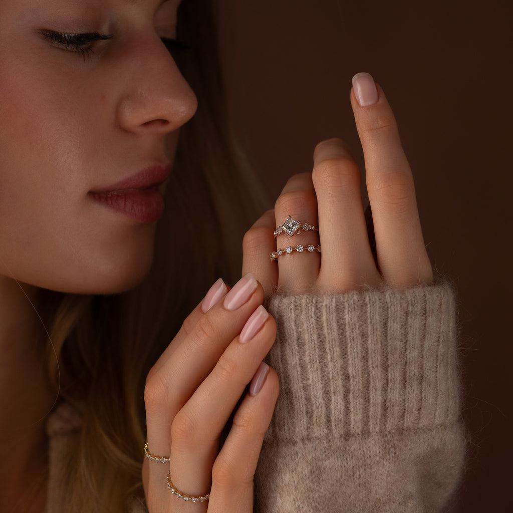 Solitaire-Oval Lab Grown Diamond Engagement Ring