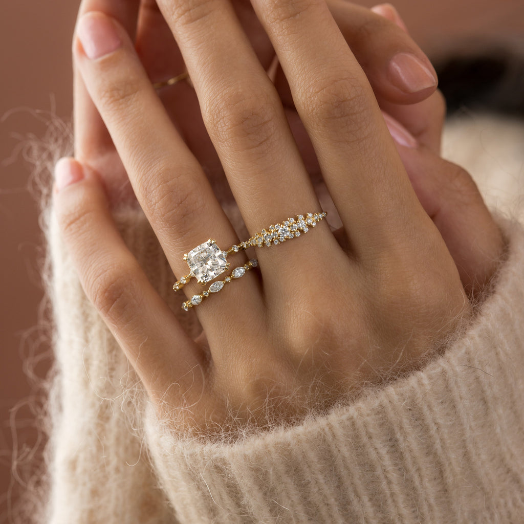 Solitaire-Oval Lab Grown Diamond Engagement Ring