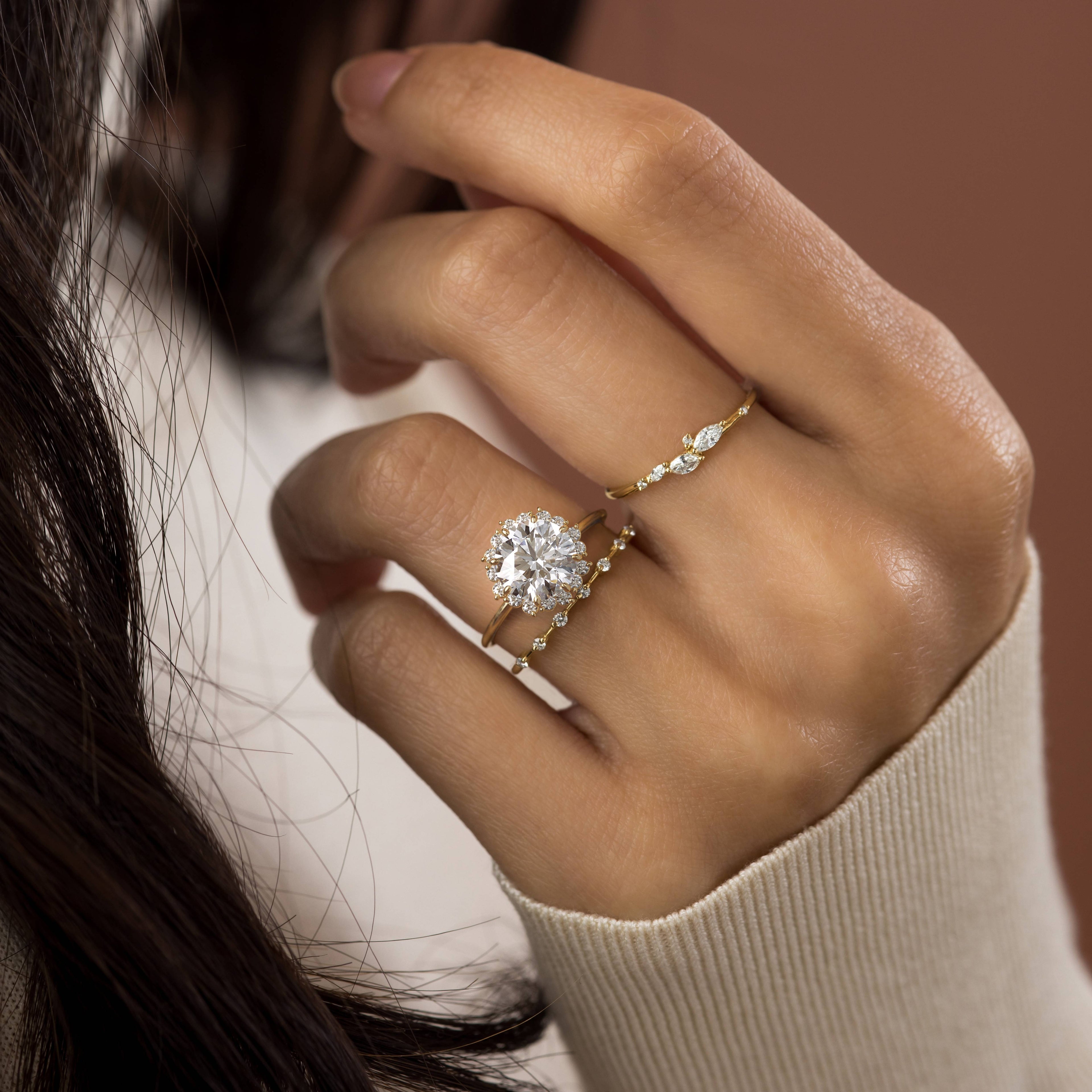 Solitaire-Oval Lab Grown Diamond Engagement Ring