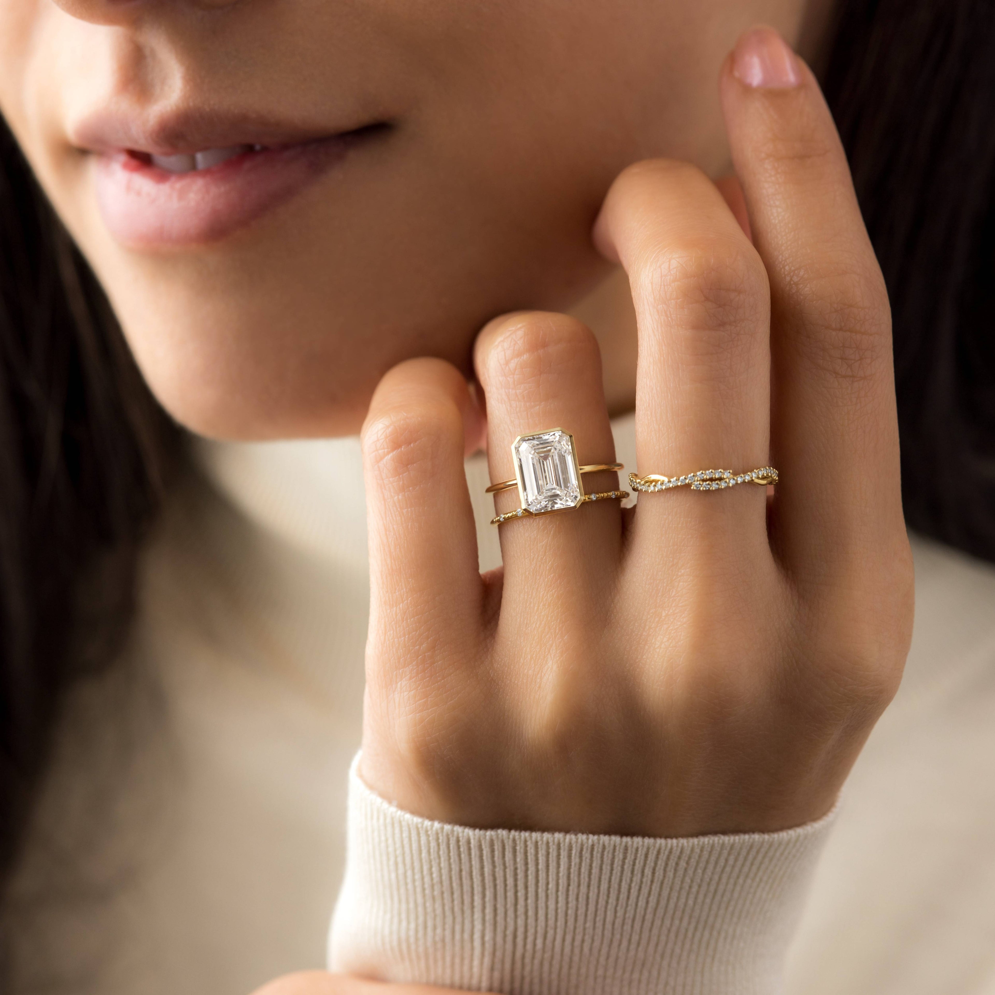 Solitaire-Oval Lab Grown Diamond Engagement Ring