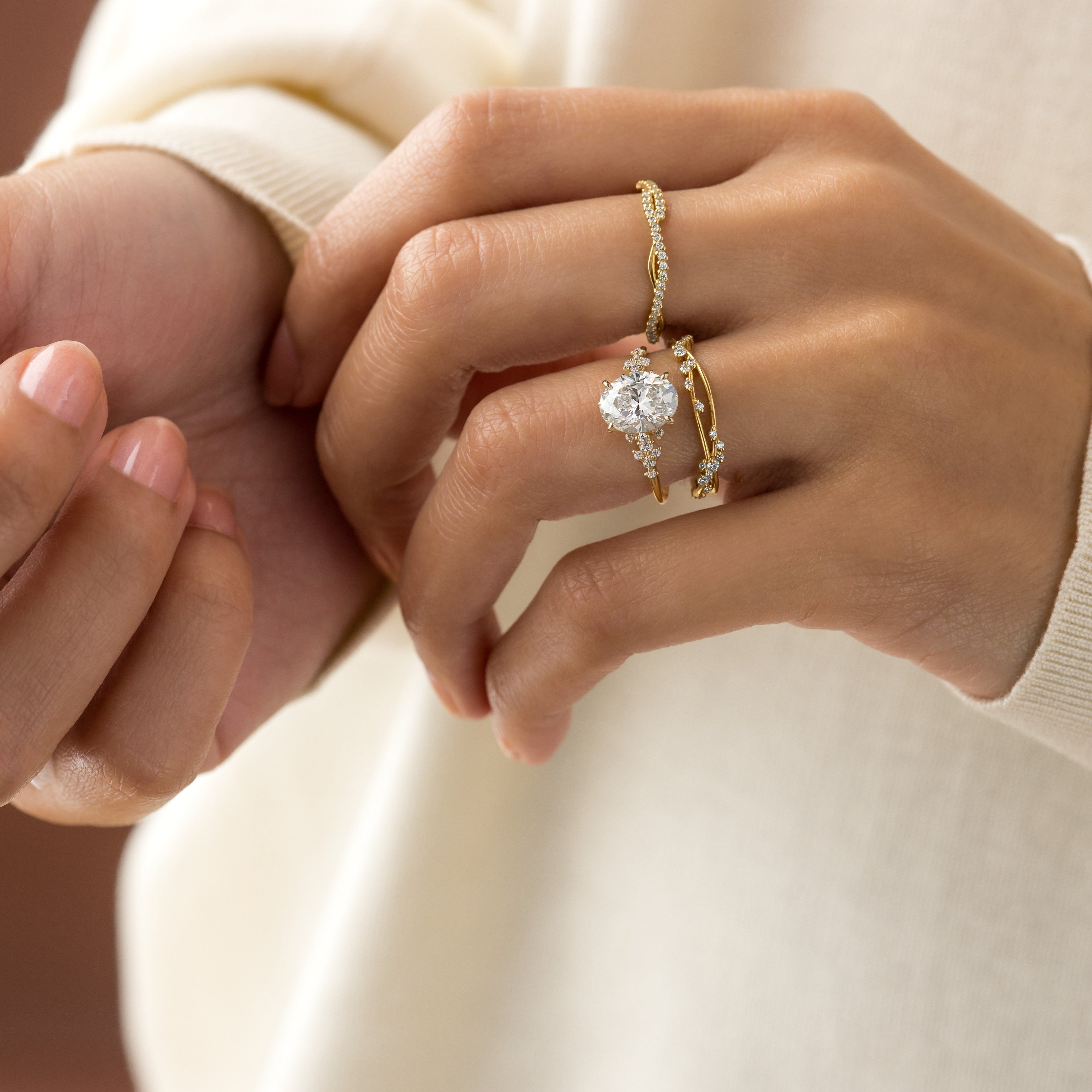 Solitaire-Oval Lab Grown Diamond Engagement Ring