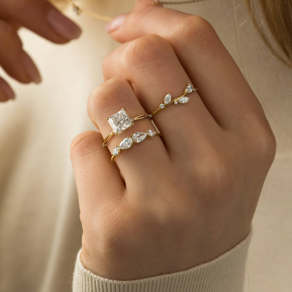 Solitaire-Oval Lab Grown Diamond Engagement Ring