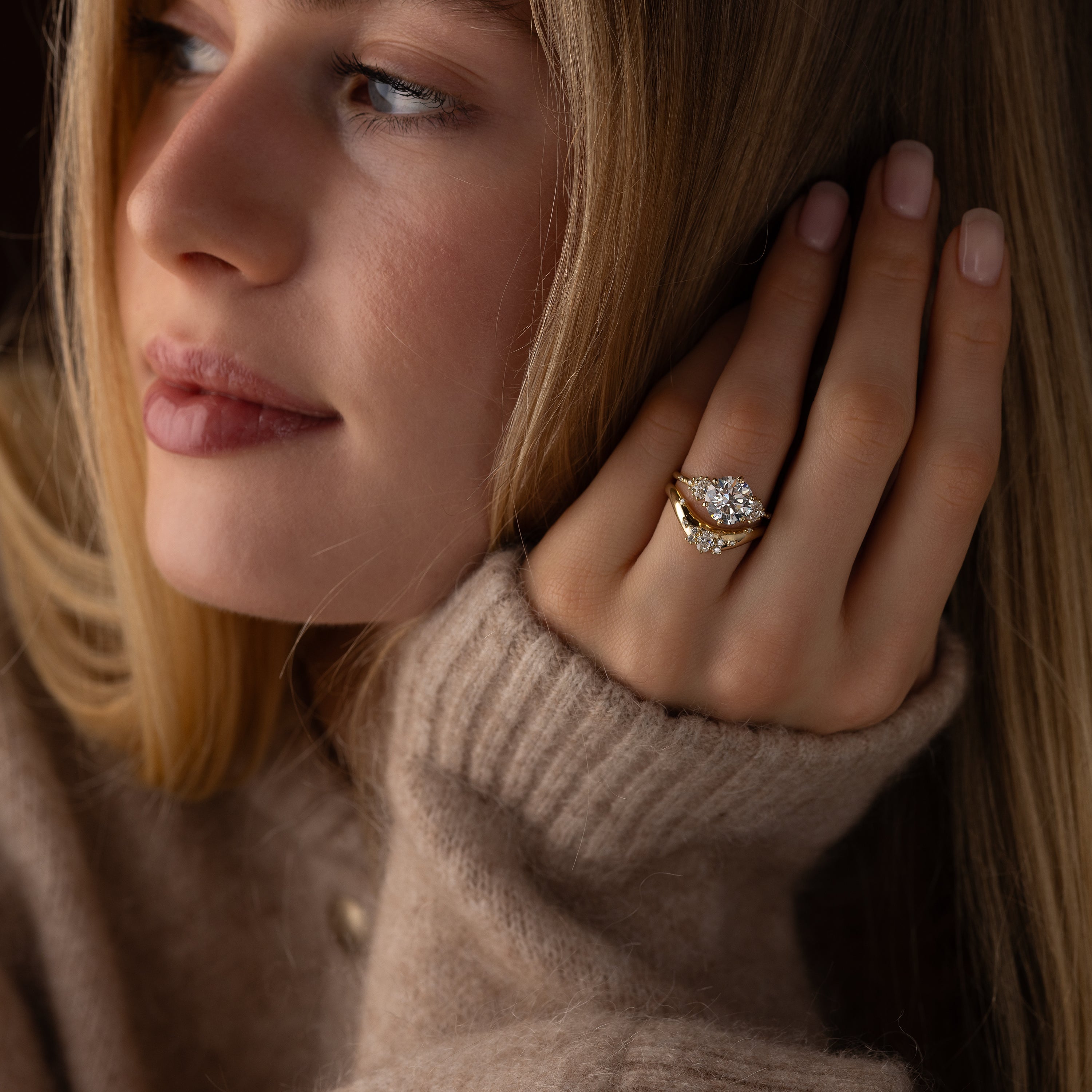 Solitaire-Oval Lab Grown Diamond Engagement Ring