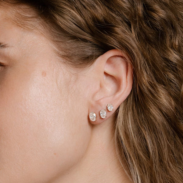 Solitaire- 0.50 CT Oval Moissanite Stud Earrings - Solitaire- 0.50 CT Oval Moissanite Stud Earrings