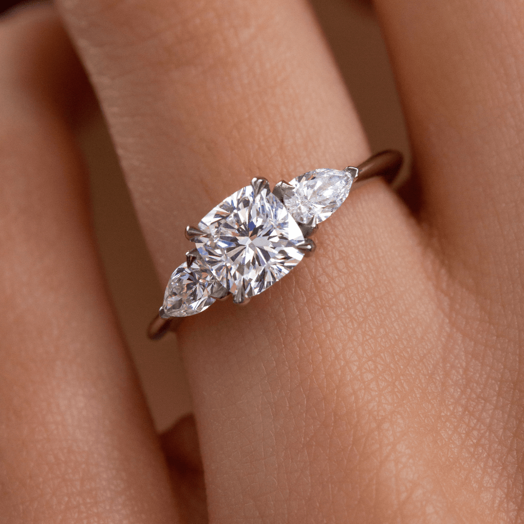 Solitaire-Oval Lab Grown Diamond Engagement Ring