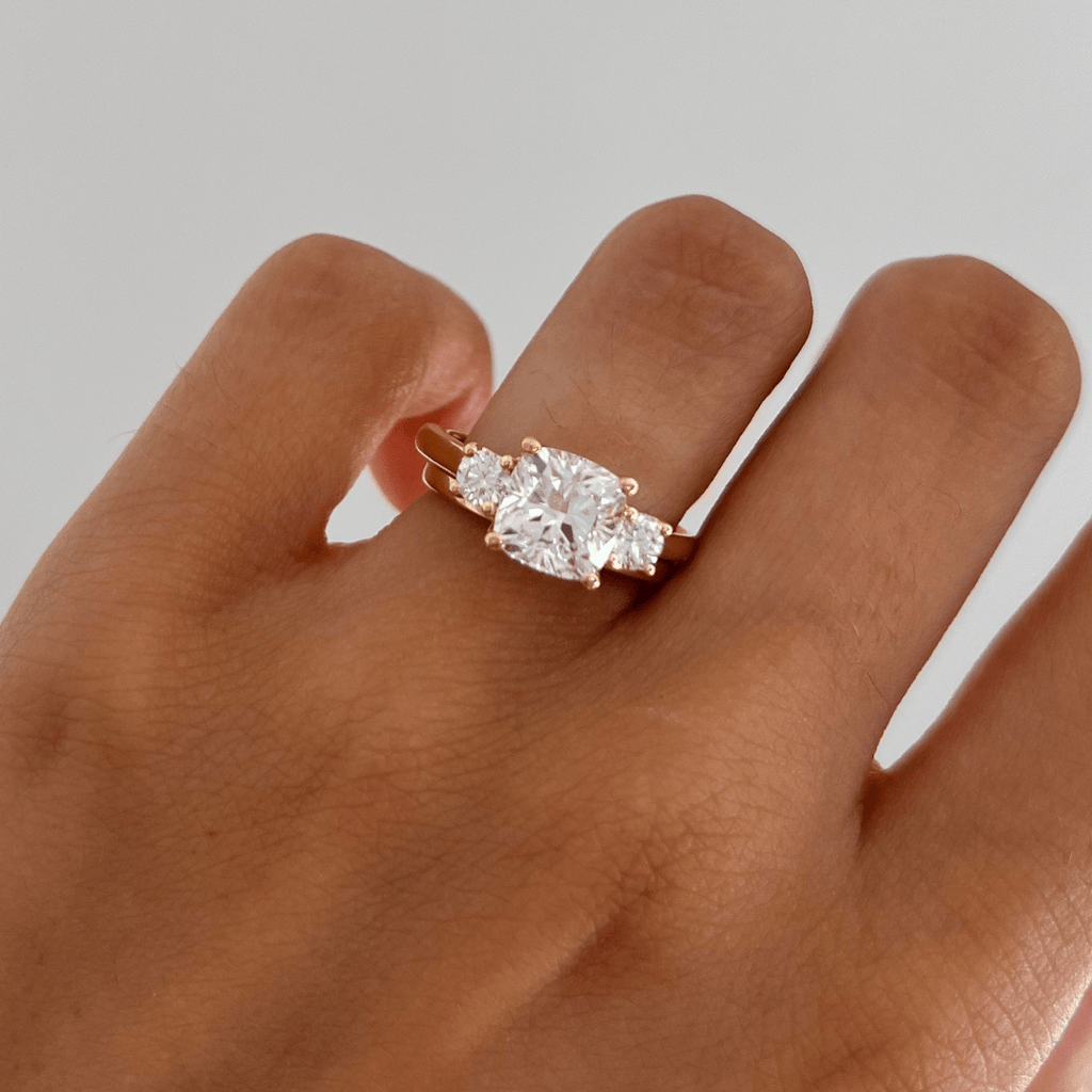 Solitaire-Oval Lab Grown Diamond Engagement Ring