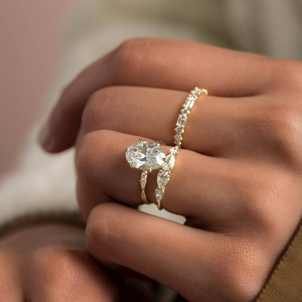 Solitaire-Oval Lab Grown Diamond Engagement Ring