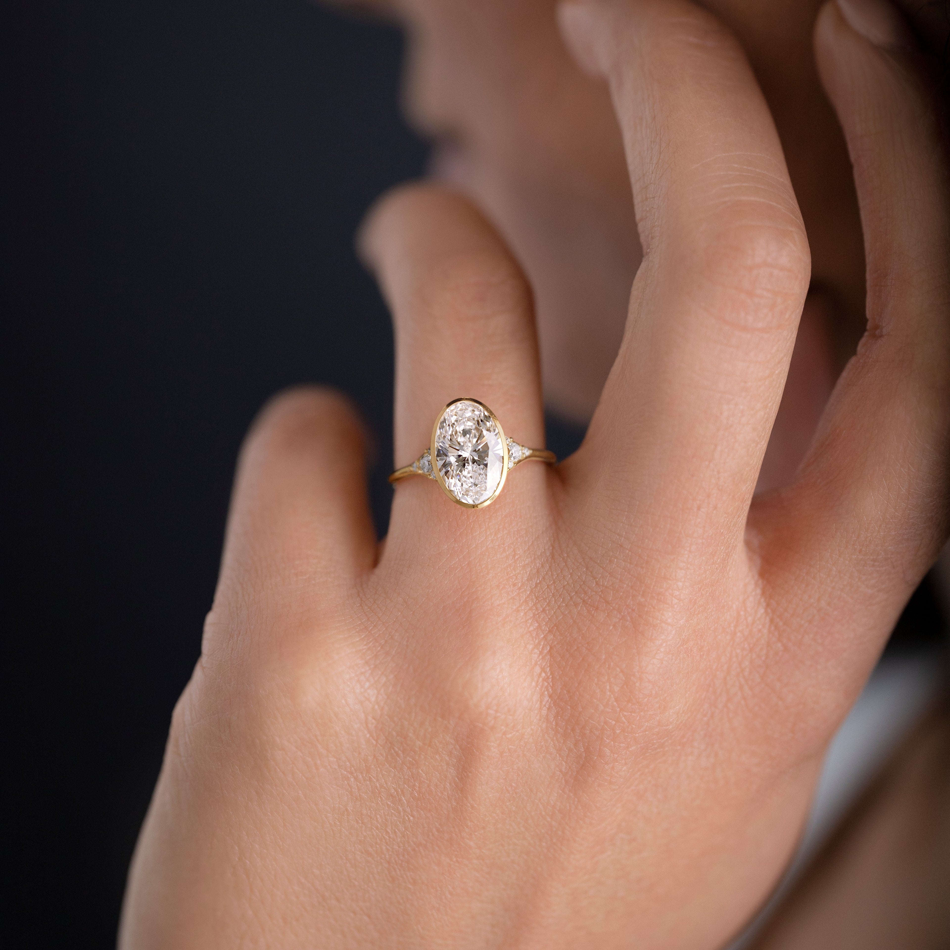 Solitaire-Oval Lab Grown Diamond Engagement Ring