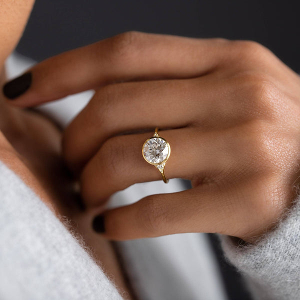 Bezel & Cluster Style-Round Lab Grown Diamond Engagement Ring - Solitaire-Oval Lab Grown Diamond Engagement Ring