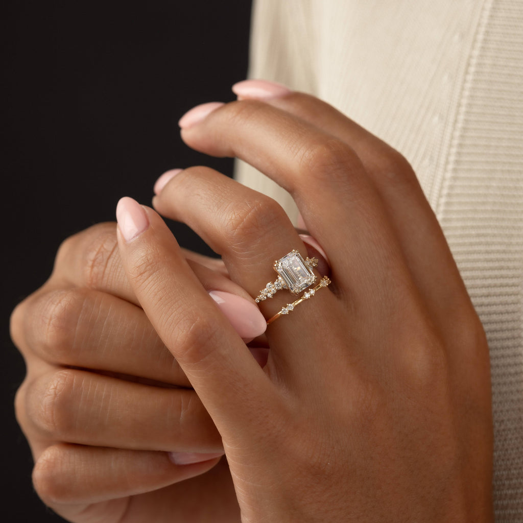 Solitaire-Oval Lab Grown Diamond Engagement Ring
