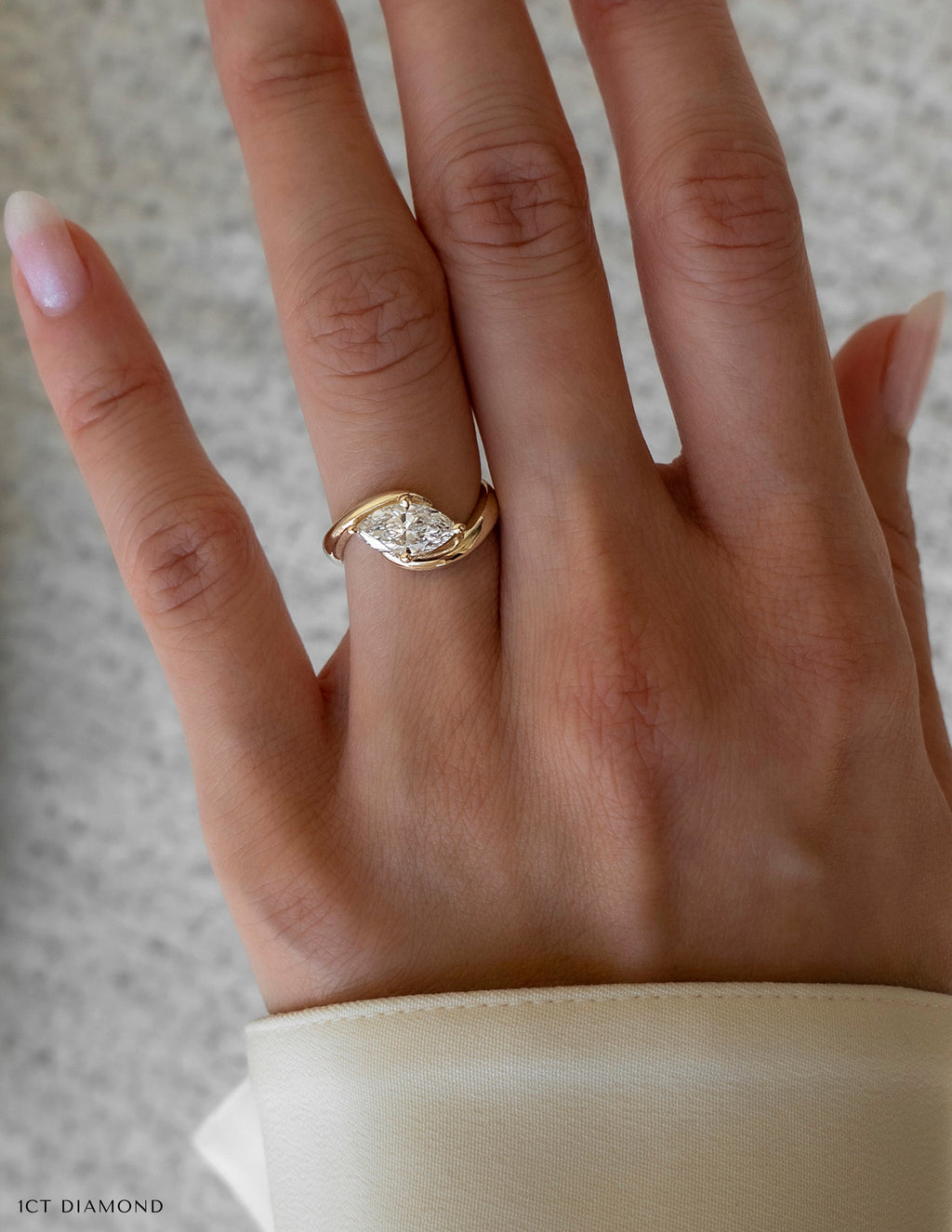 Solitaire-Oval Lab Grown Diamond Engagement Ring