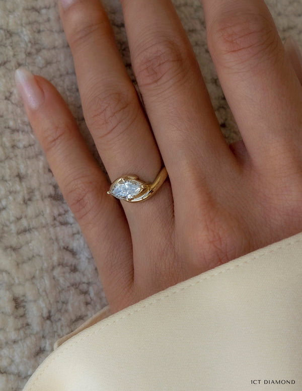 Solitaire Rapture-Marquise Lab Grown Diamond Engagement Ring - Solitaire-Oval Lab Grown Diamond Engagement Ring