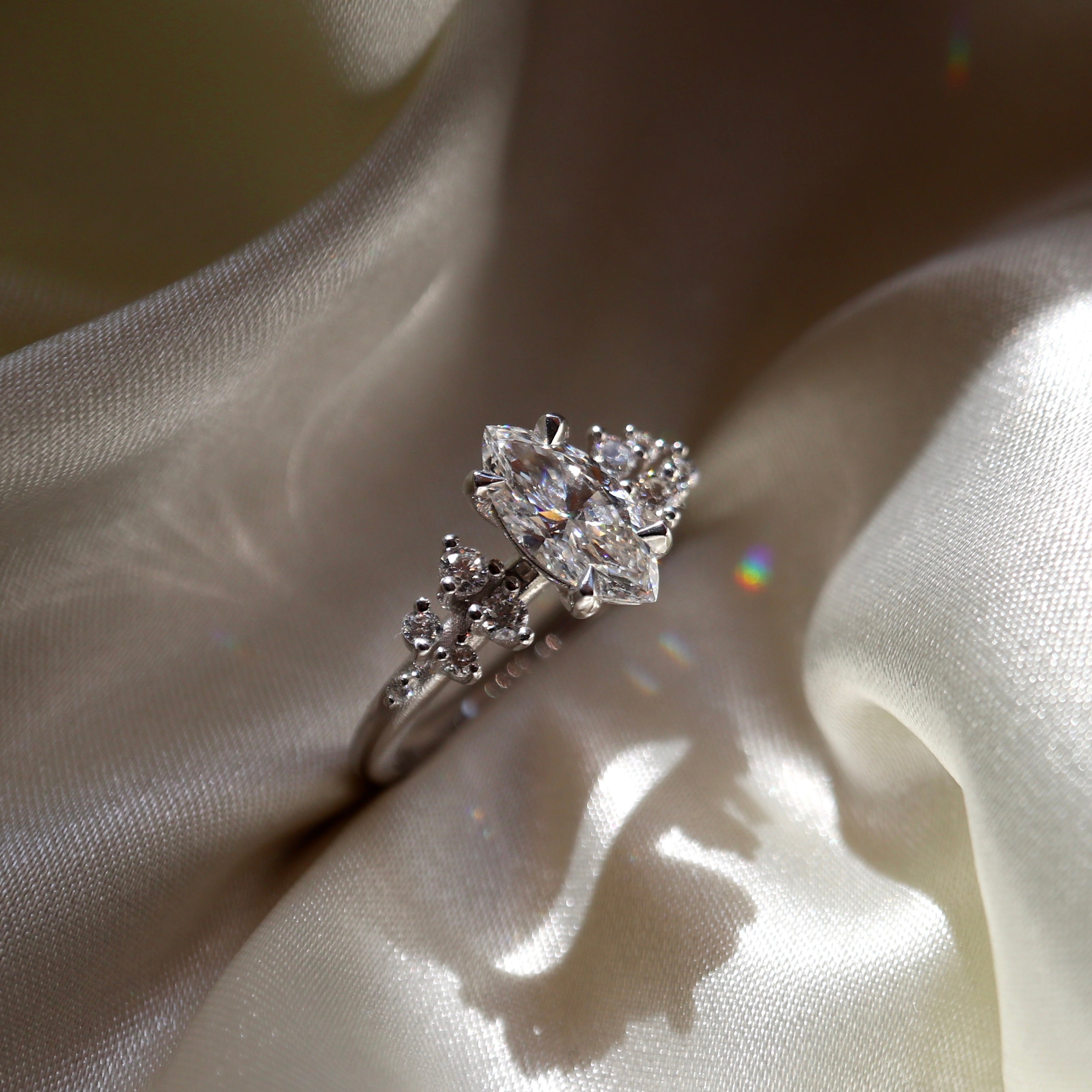 Solitaire- 1.0 CT Oval Moissanite Engagement Ring