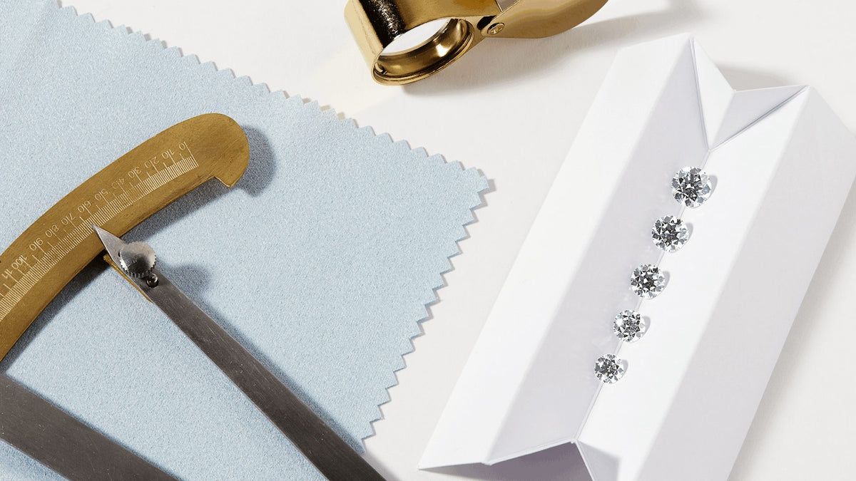Diamond Basics: A Guide to the 4Cs of Diamonds