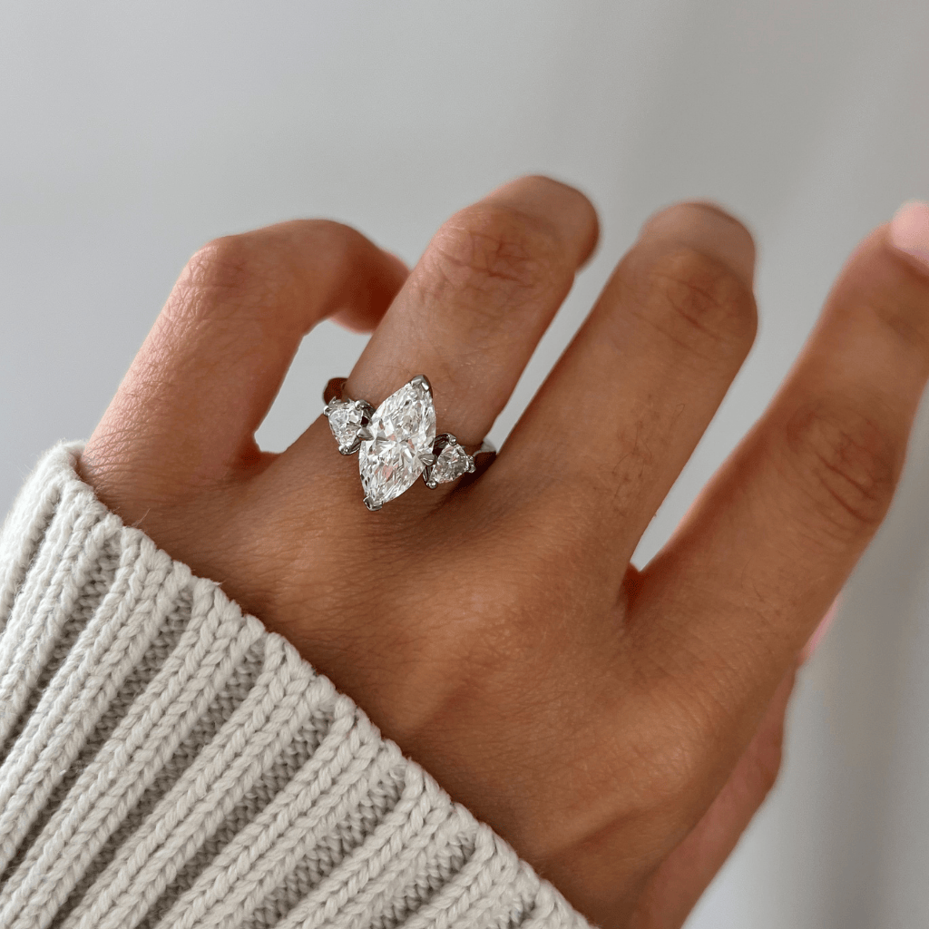 Solitaire-Oval Lab Grown Diamond Engagement Ring