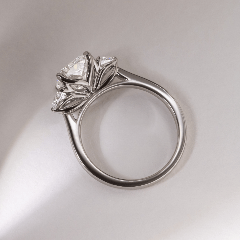 Solitaire-Oval Lab Grown Diamond Engagement Ring