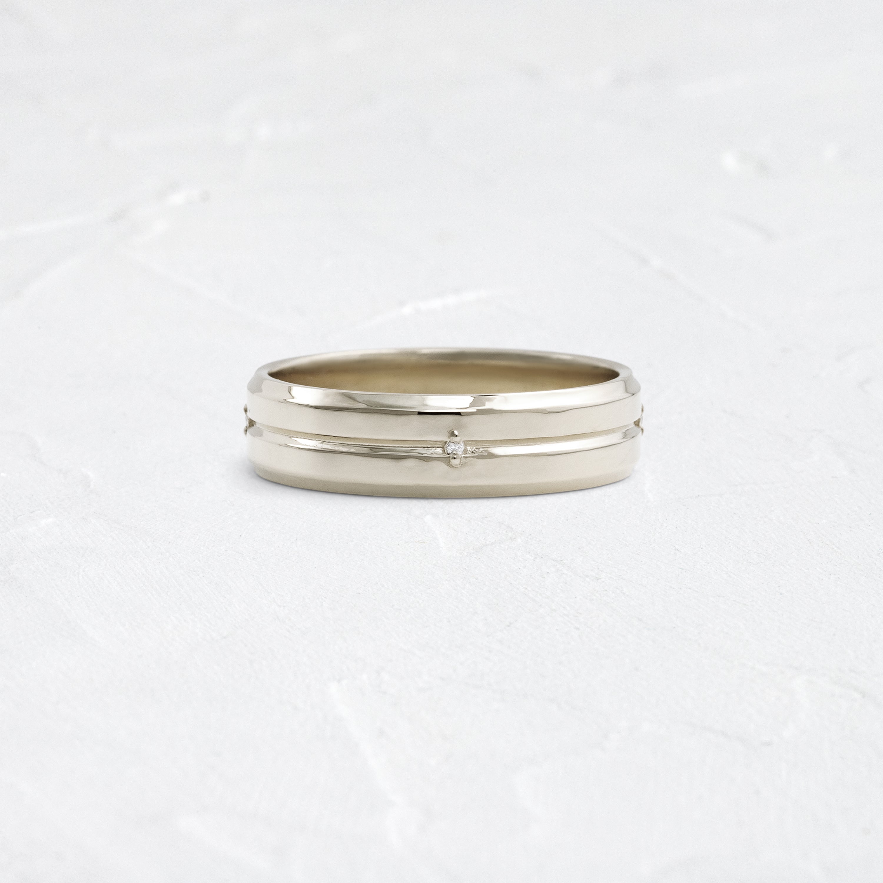 Classic- Men's Wedding Band