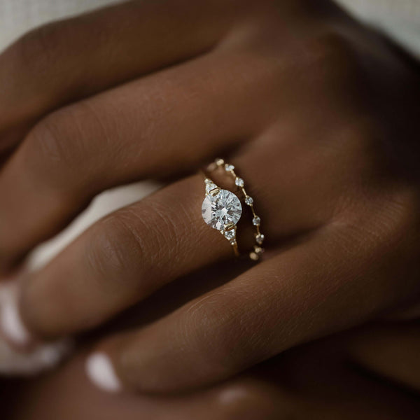 Cluster-Round Lab Grown Diamond Engagement Ring - Solitaire-Oval Lab Grown Diamond Engagement Ring