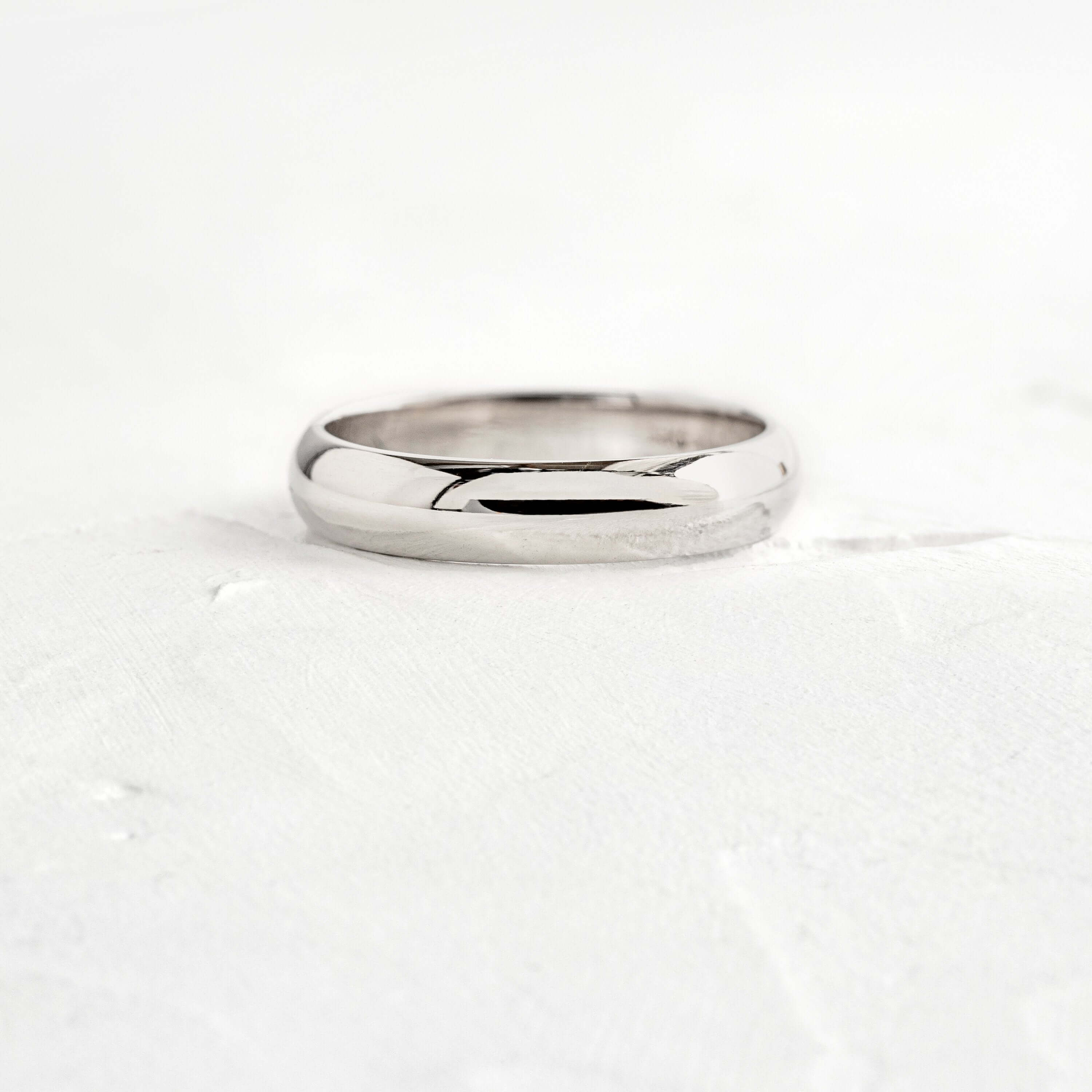 Classic- Men's Wedding Band