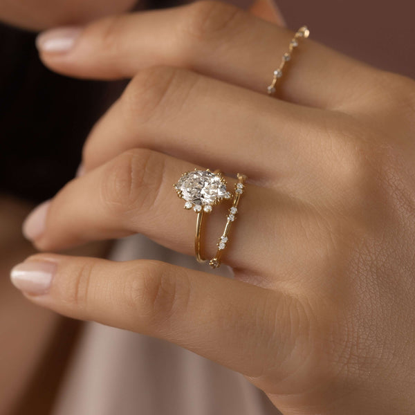 Cluster-Oval Lab Grown Diamond Engagement Ring - Solitaire-Oval Lab Grown Diamond Engagement Ring