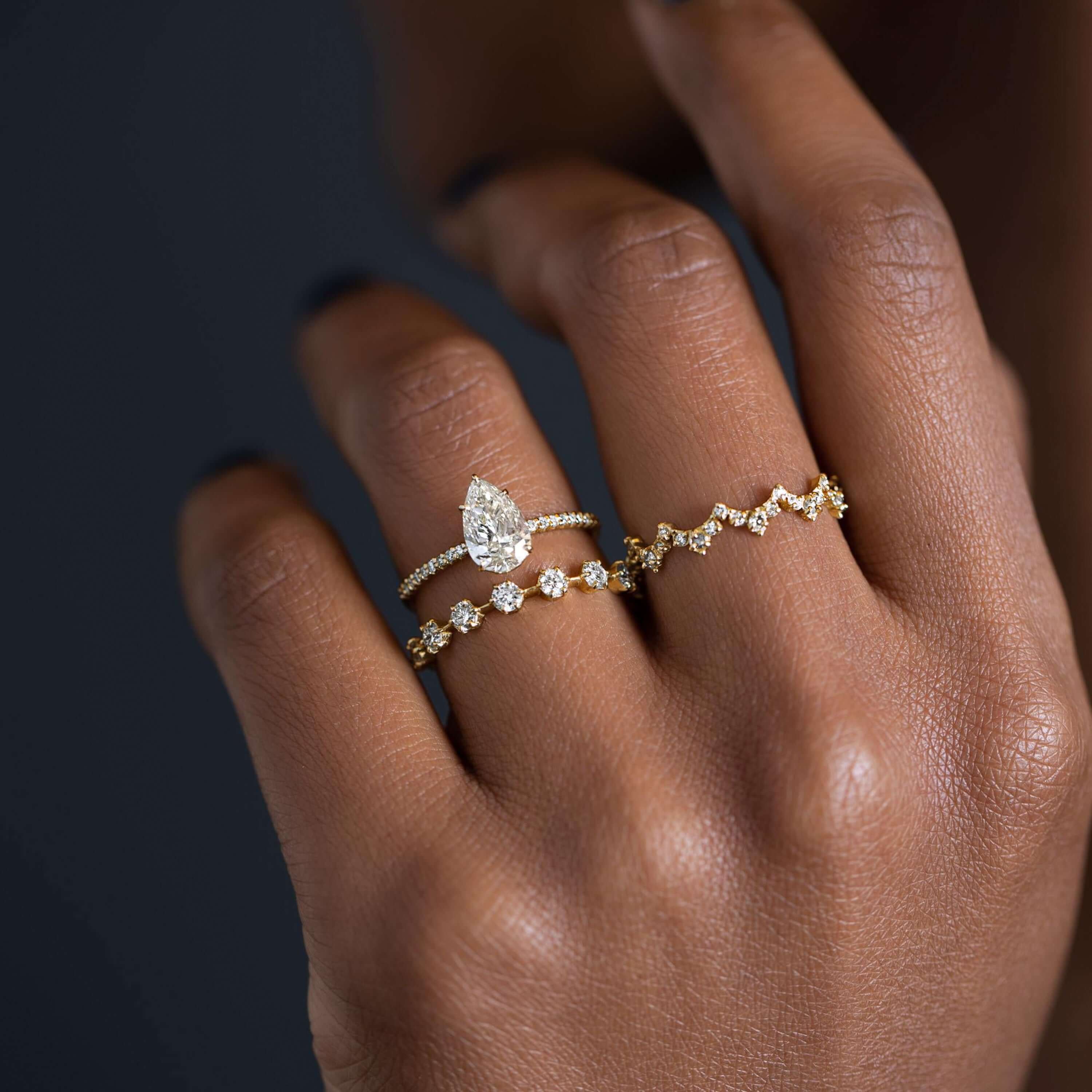 Solitaire-Oval Lab Grown Diamond Engagement Ring