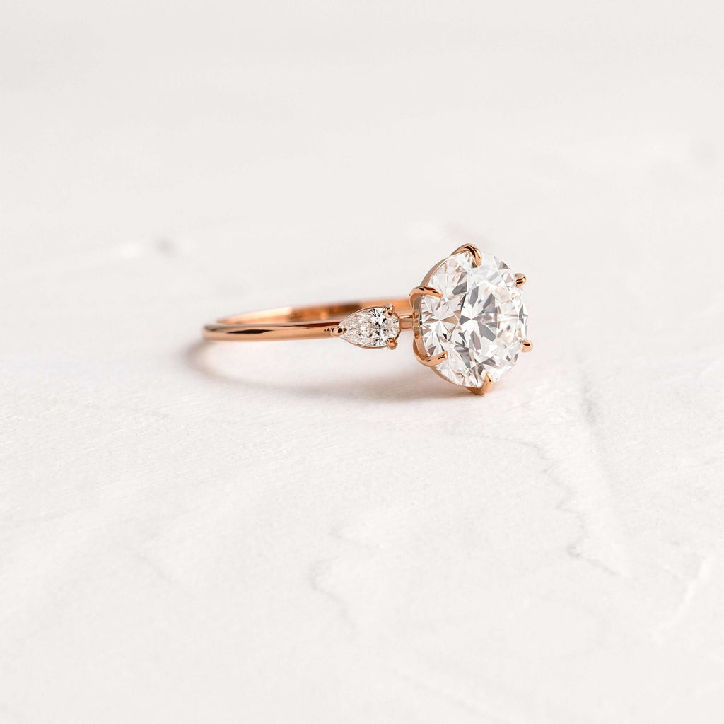 Solitaire-Oval Lab Grown Diamond Engagement Ring