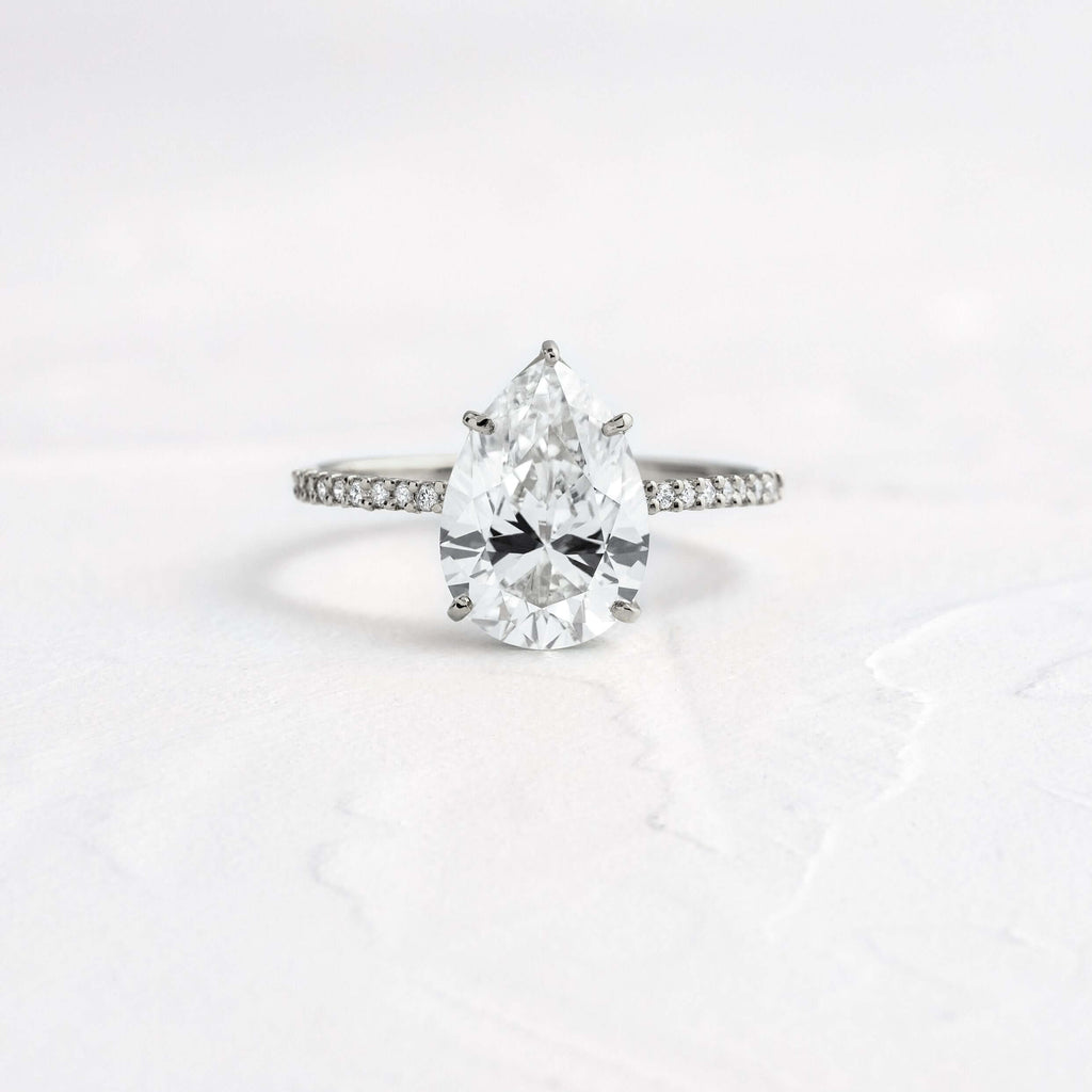 Solitaire-Oval Lab Grown Diamond Engagement Ring