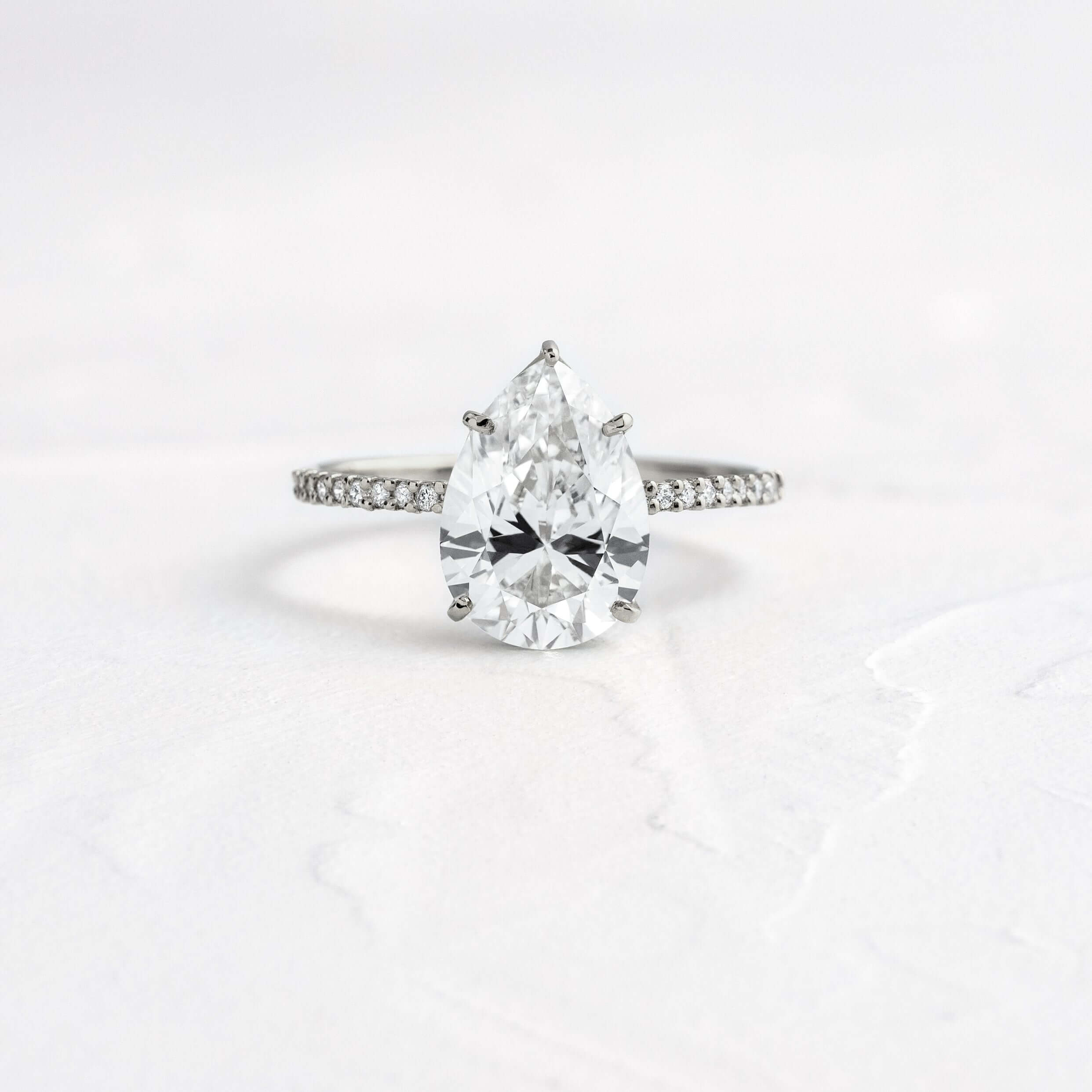 Solitaire-Oval Lab Grown Diamond Engagement Ring