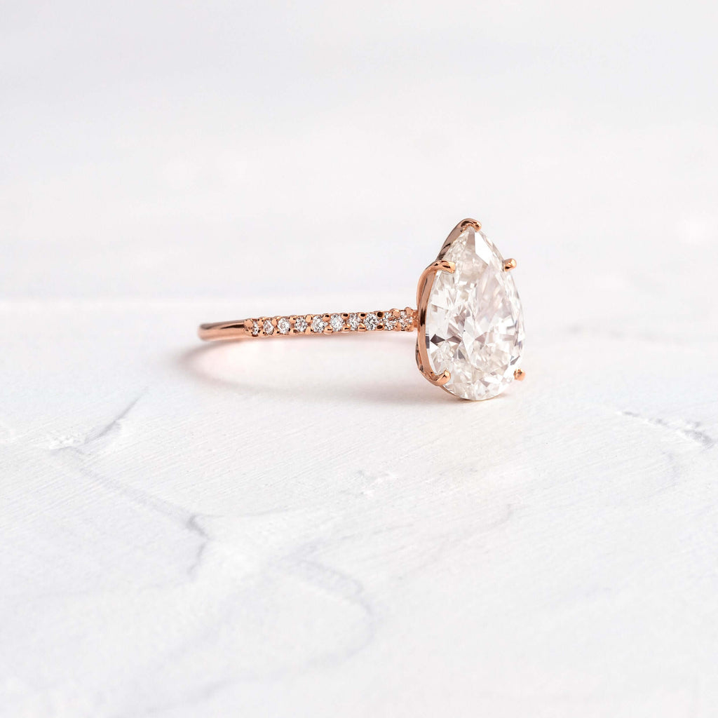Solitaire-Oval Lab Grown Diamond Engagement Ring