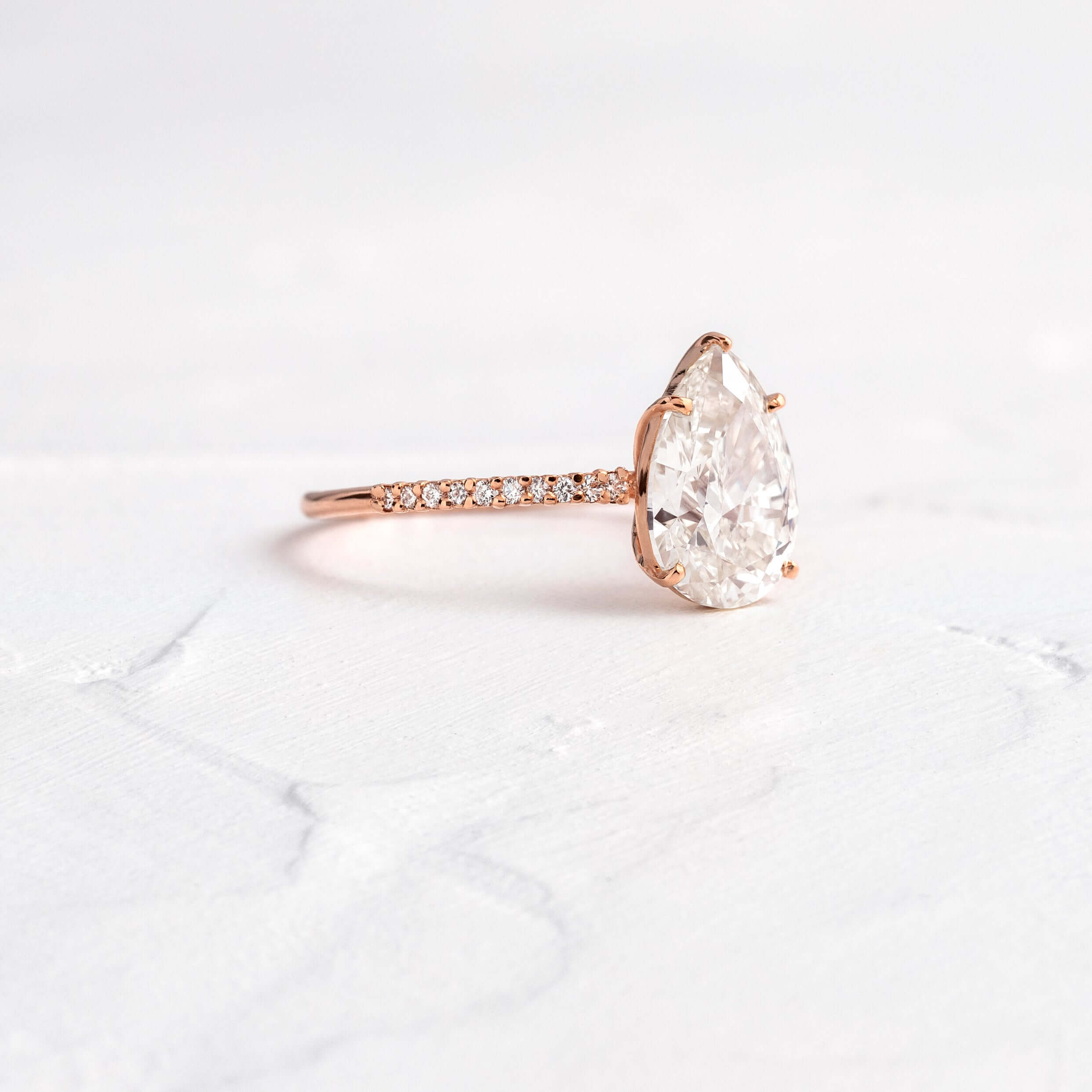 Solitaire-Oval Lab Grown Diamond Engagement Ring