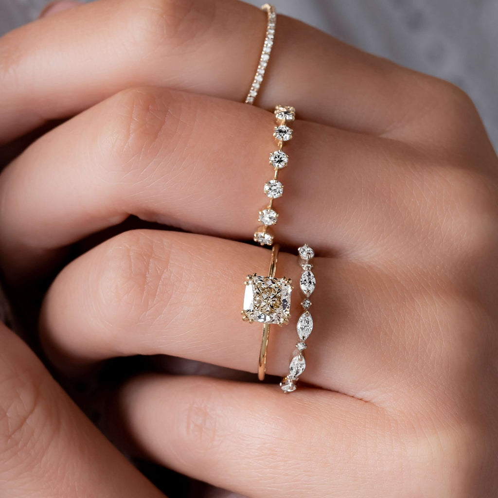Solitaire-Oval Lab Grown Diamond Engagement Ring