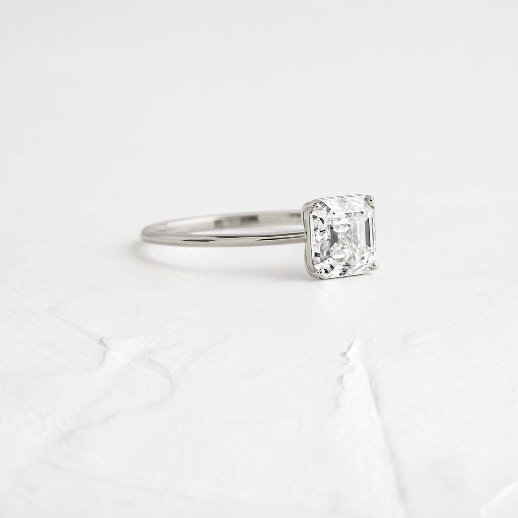 Solitaire-Oval Lab Grown Diamond Engagement Ring