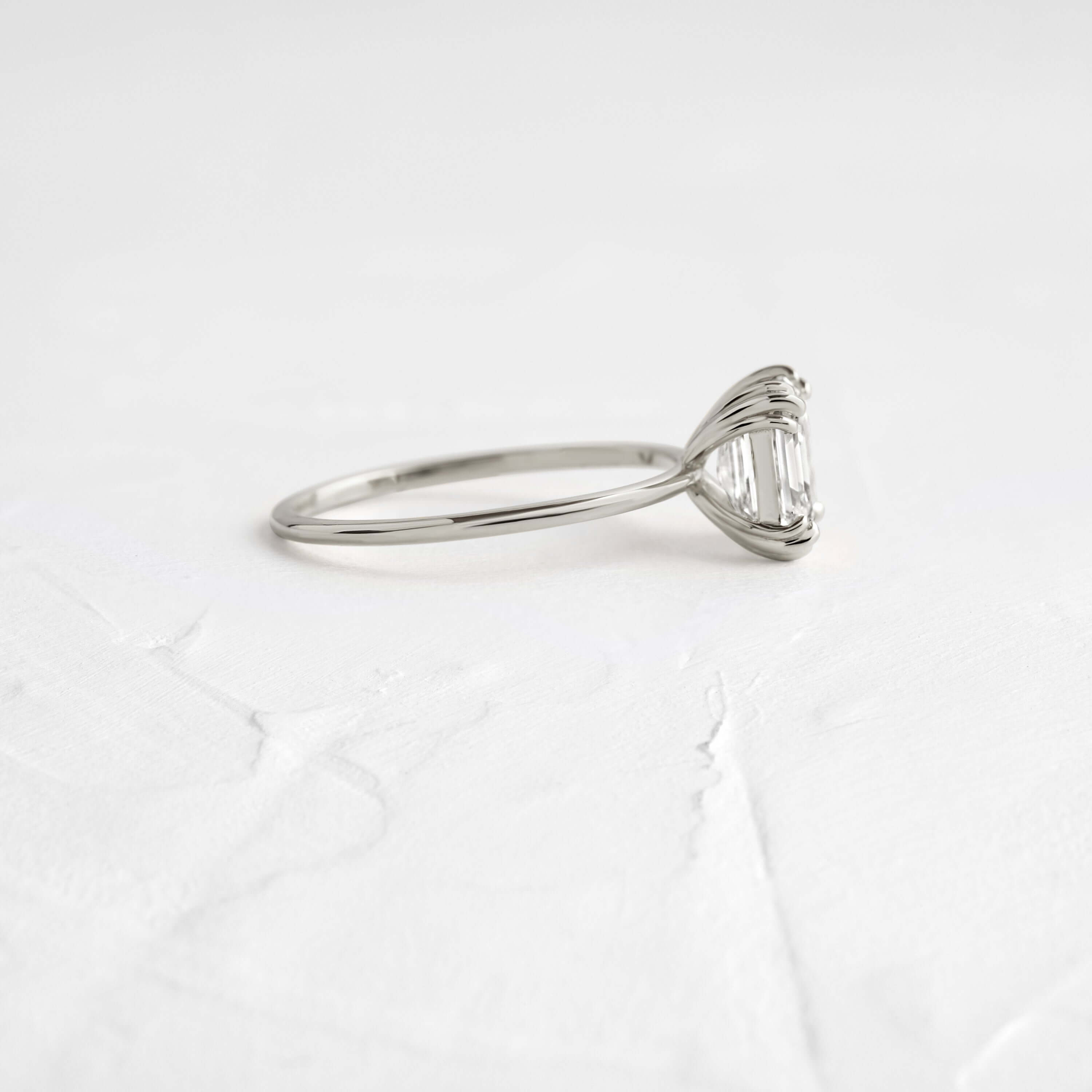 Solitaire-Oval Lab Grown Diamond Engagement Ring