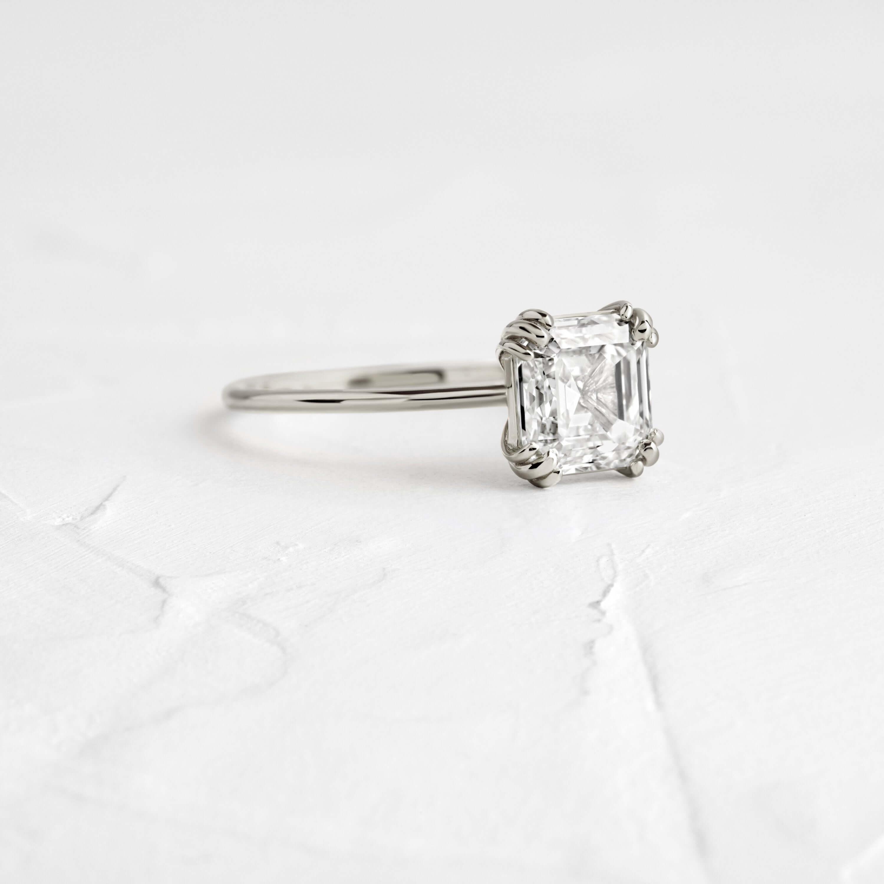 Solitaire-Oval Lab Grown Diamond Engagement Ring