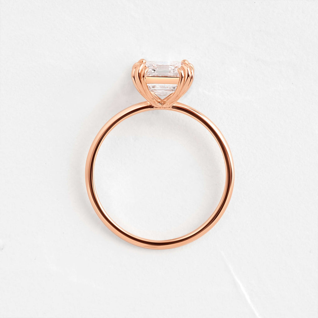 Solitaire-Oval Lab Grown Diamond Engagement Ring