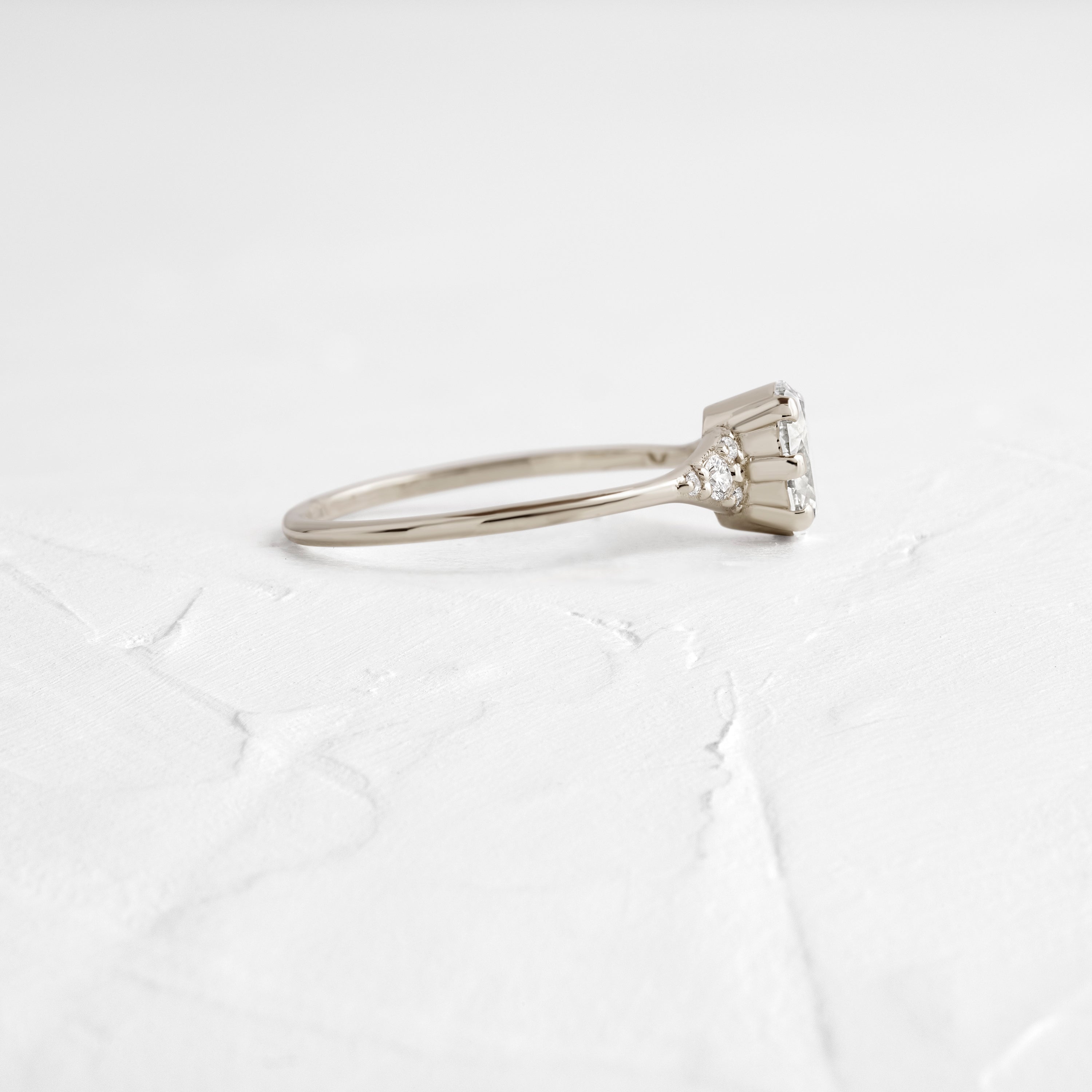 Solitaire-Oval Lab Grown Diamond Engagement Ring