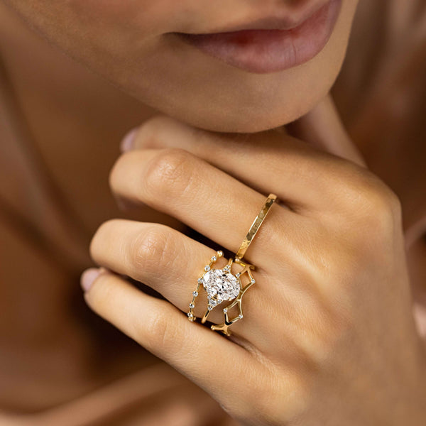 Cluster-Oval Lab Grown Diamond Engagement Ring - Solitaire-Oval Lab Grown Diamond Engagement Ring