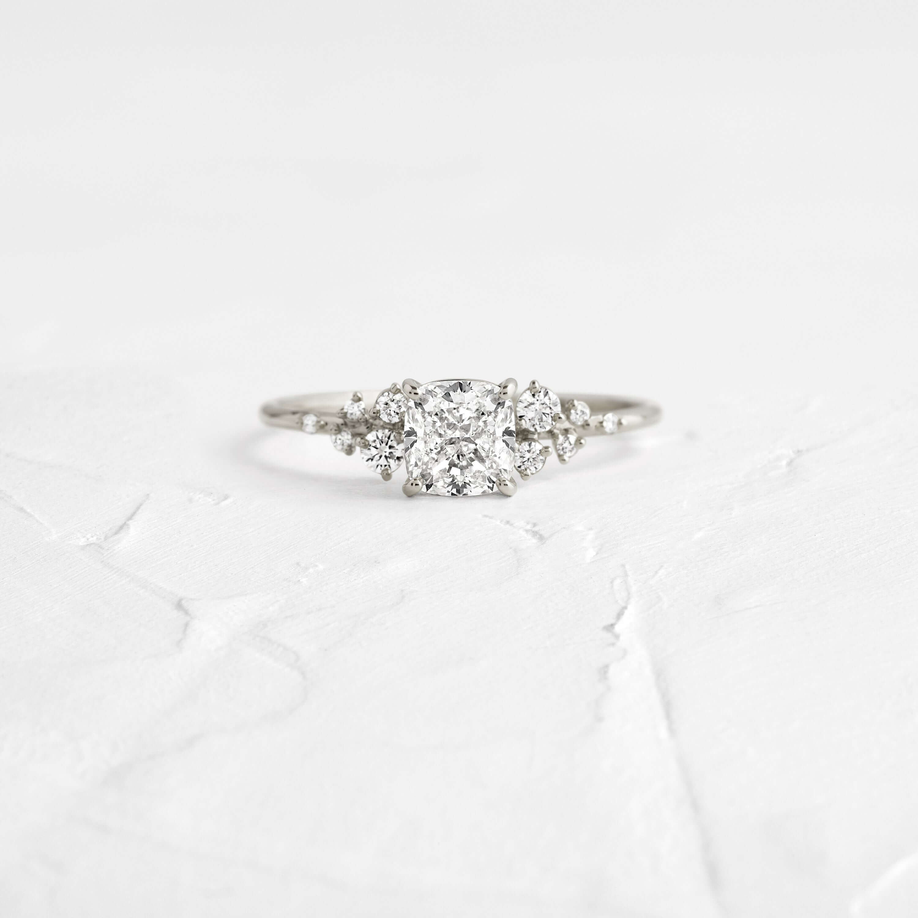 Solitaire-Oval Lab Grown Diamond Engagement Ring