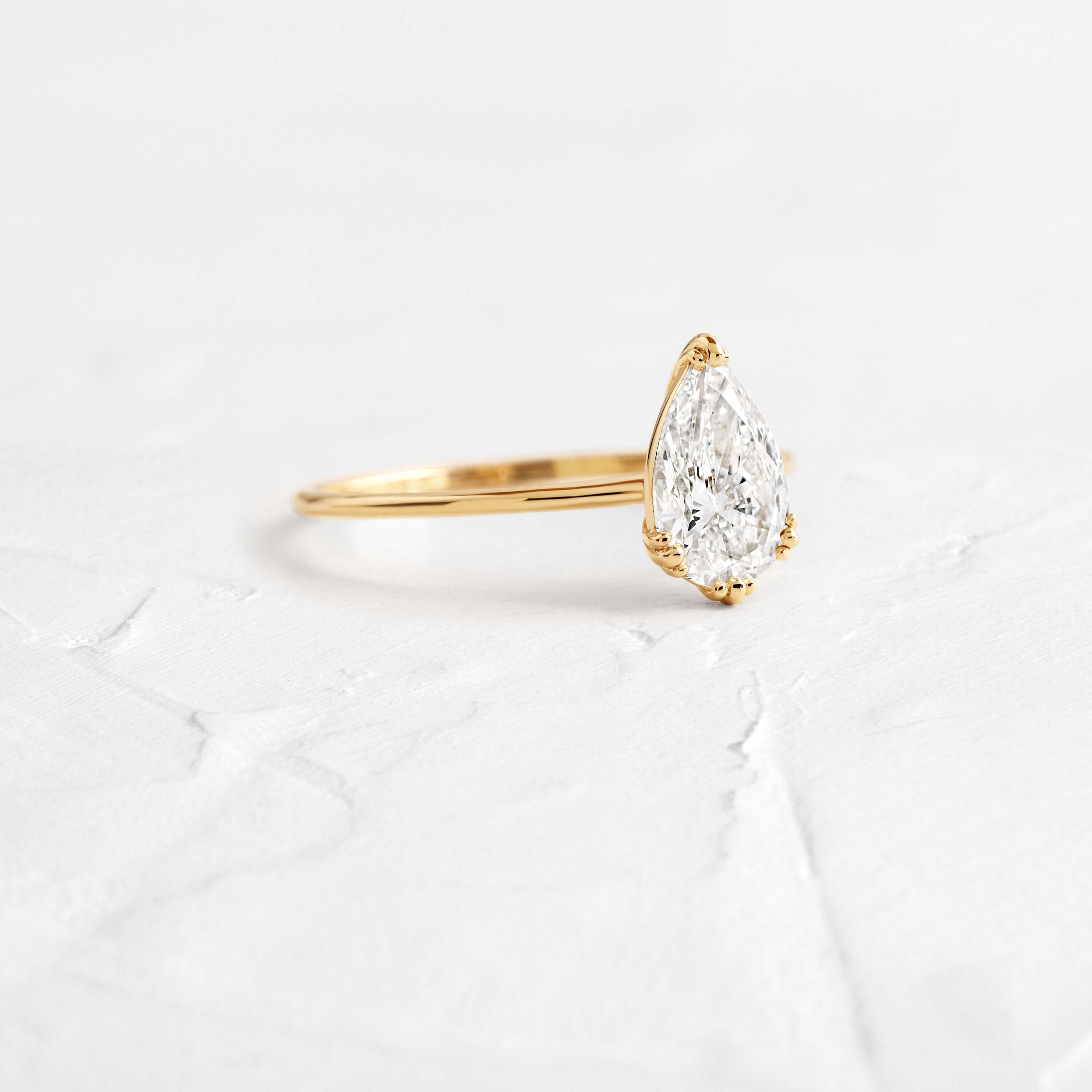 Solitaire-Oval Lab Grown Diamond Engagement Ring