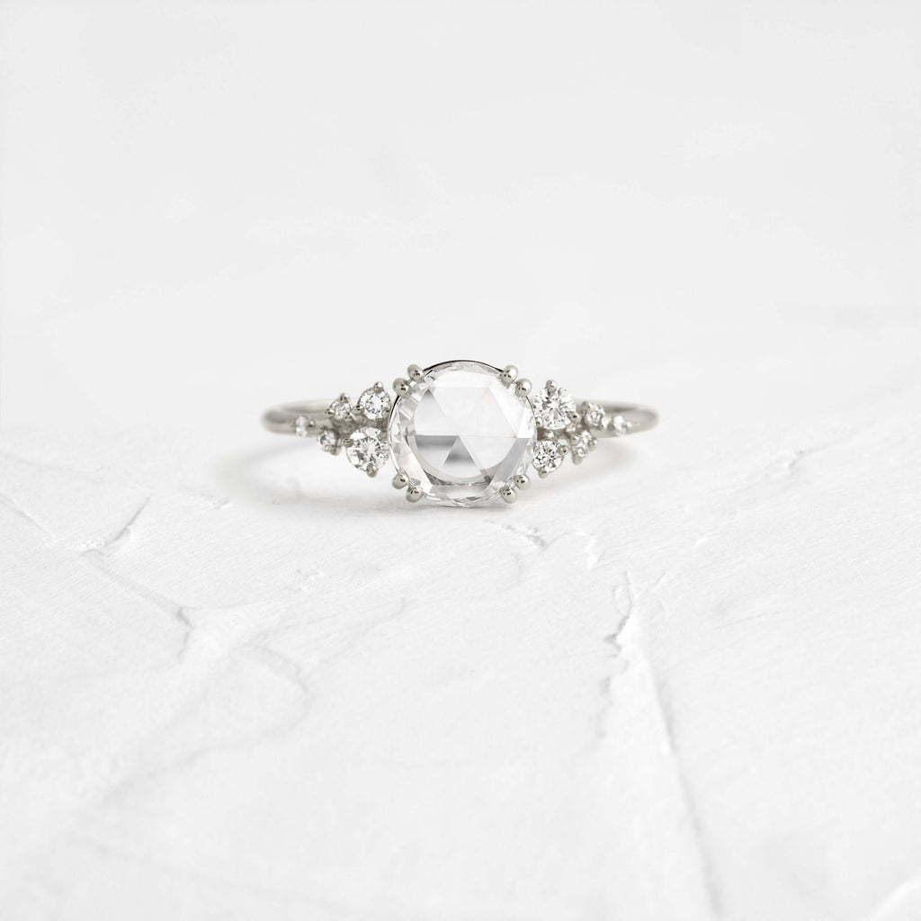 Solitaire-Oval Lab Grown Diamond Engagement Ring