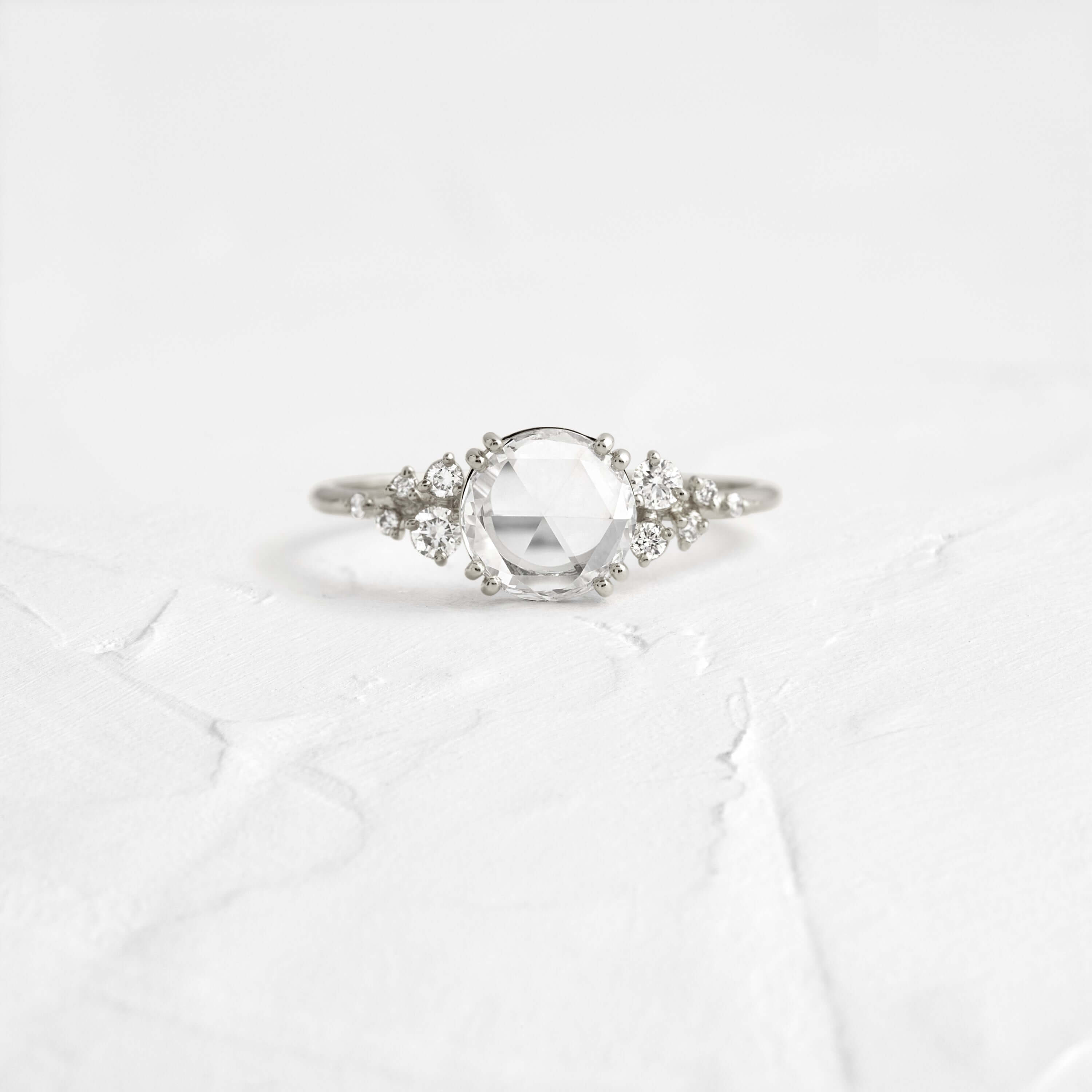 Solitaire-Oval Lab Grown Diamond Engagement Ring